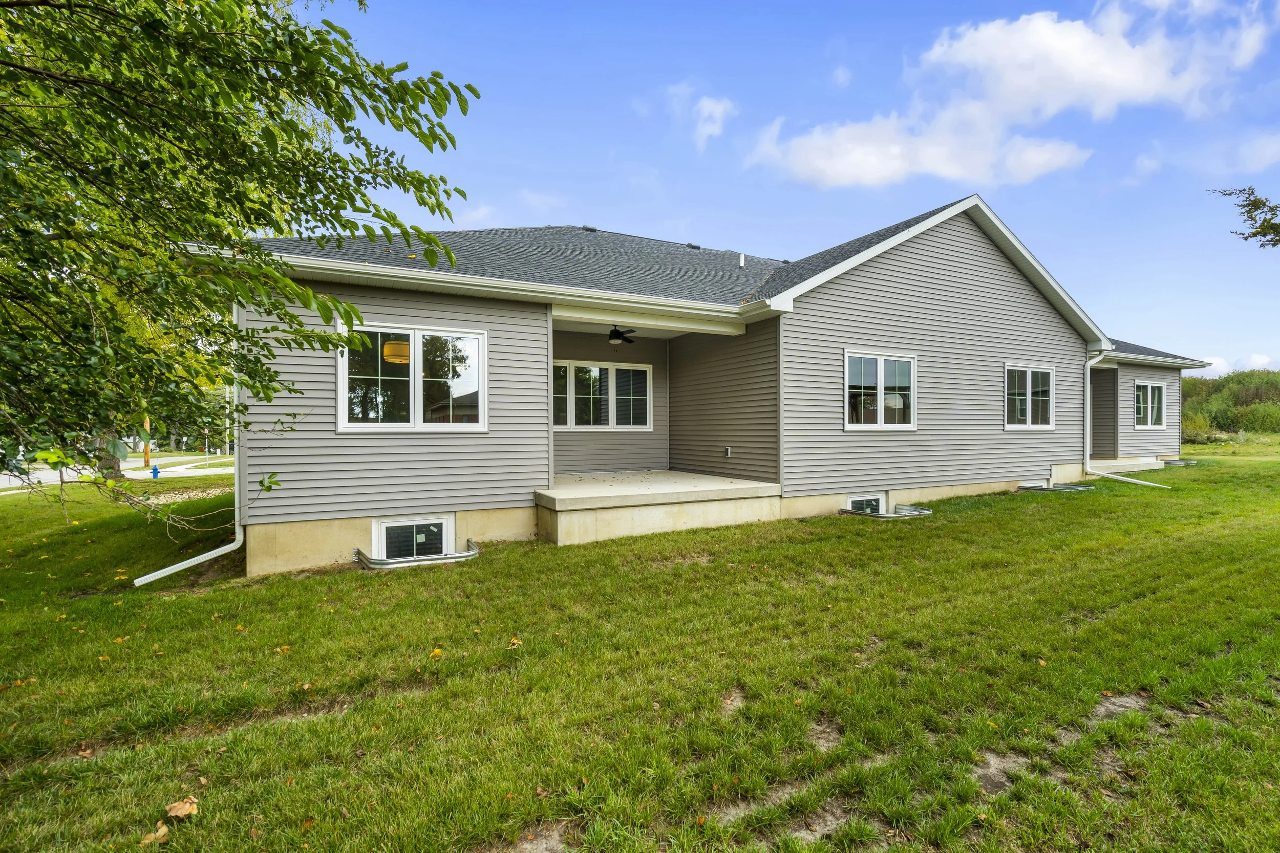30-189 102 Bergen Dr.jpg