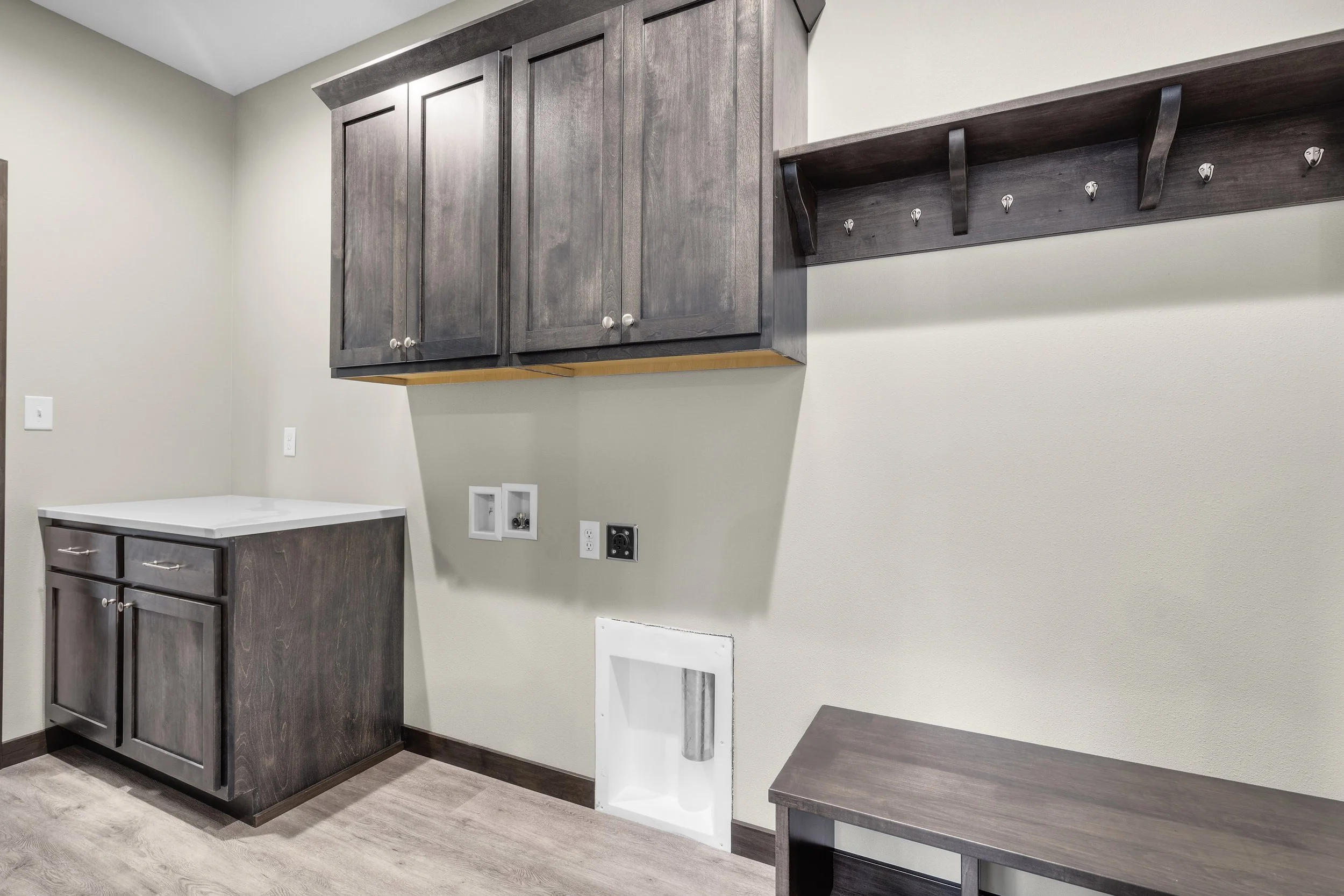 05-115 104 Bergen Dr.jpg