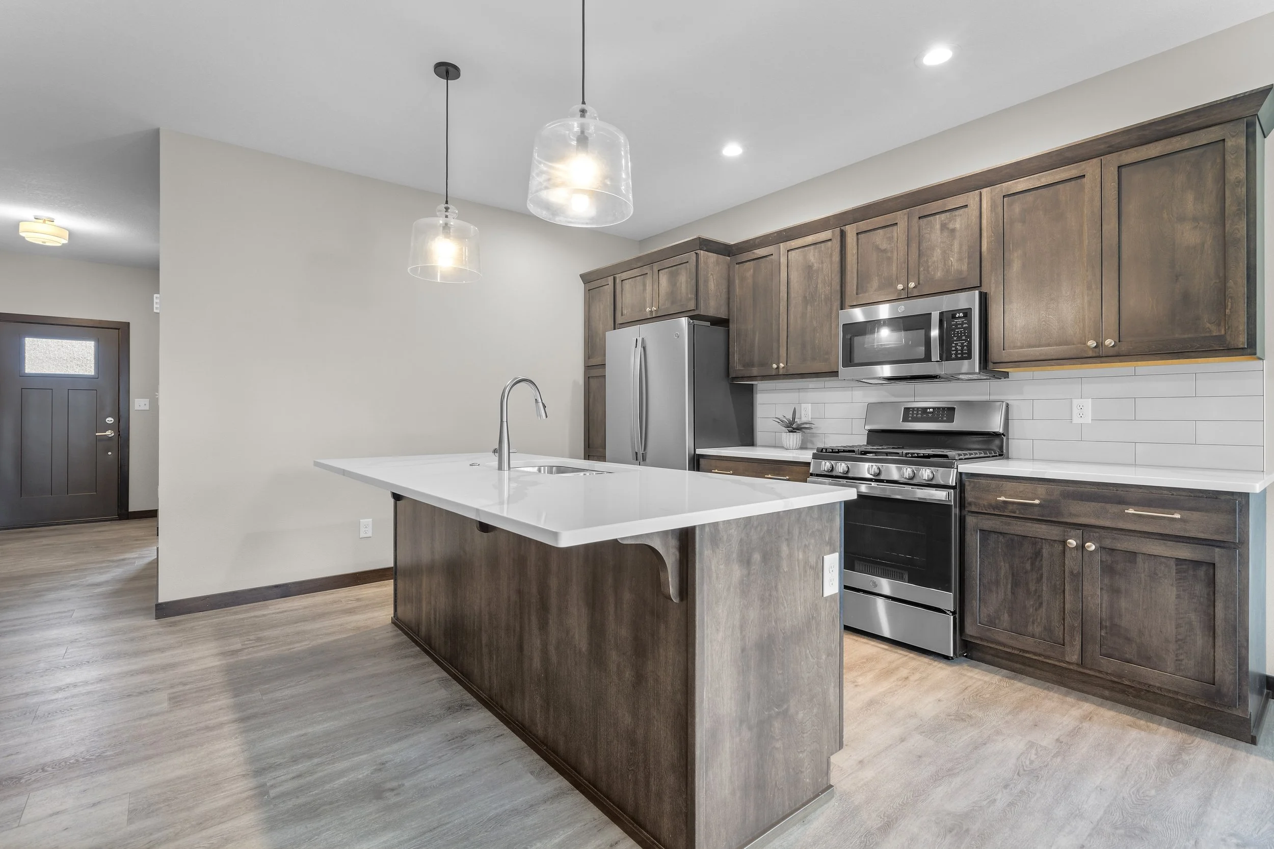13-139 104 Bergen Dr.jpg