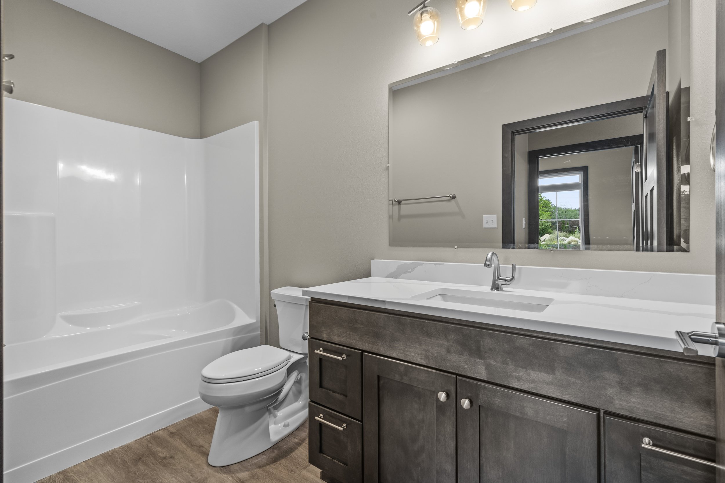 09-127 104 Bergen Dr.jpg