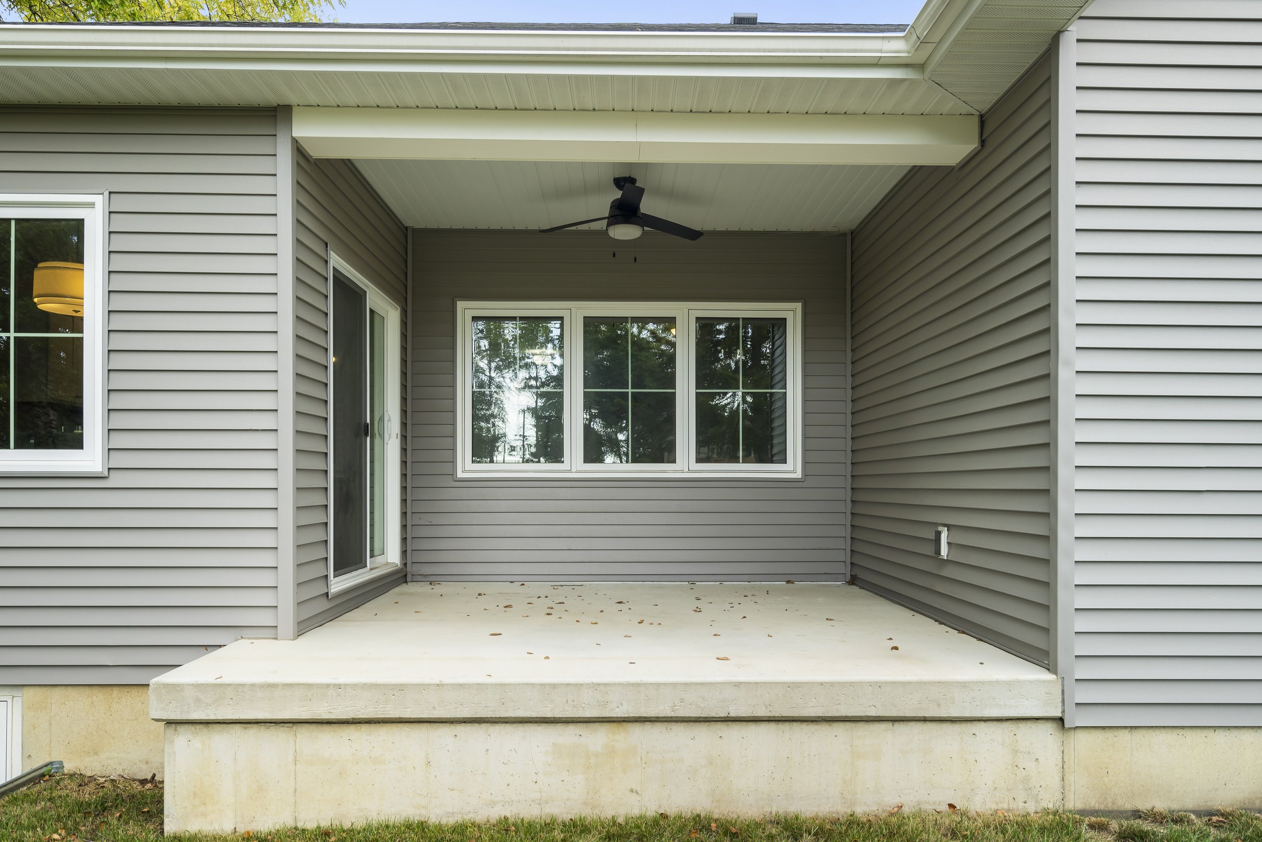 31-192 102 Bergen Dr.jpg