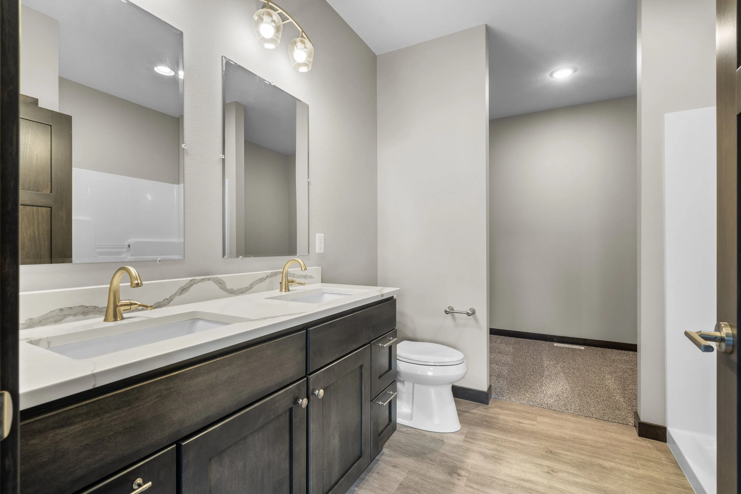 21-163 104 Bergen Dr.jpg