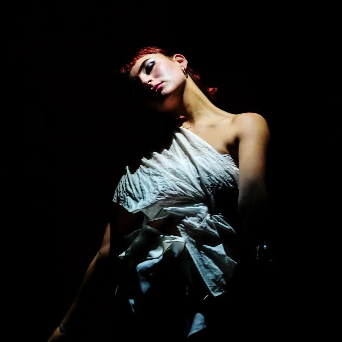 Book photo artistes Grenoble lumière dramatique