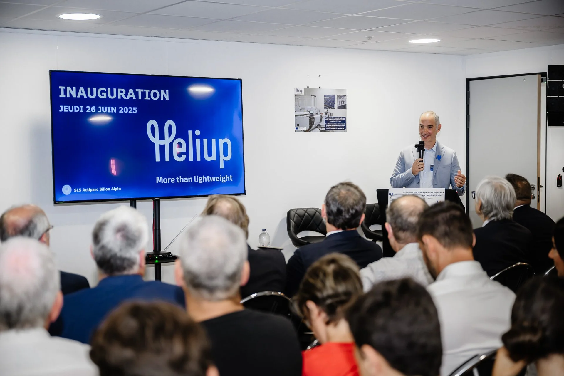 Discours d’ouverture de Yannick Veschetti devant les invités lors de l’inauguration Heliup du 26 juin 2025.