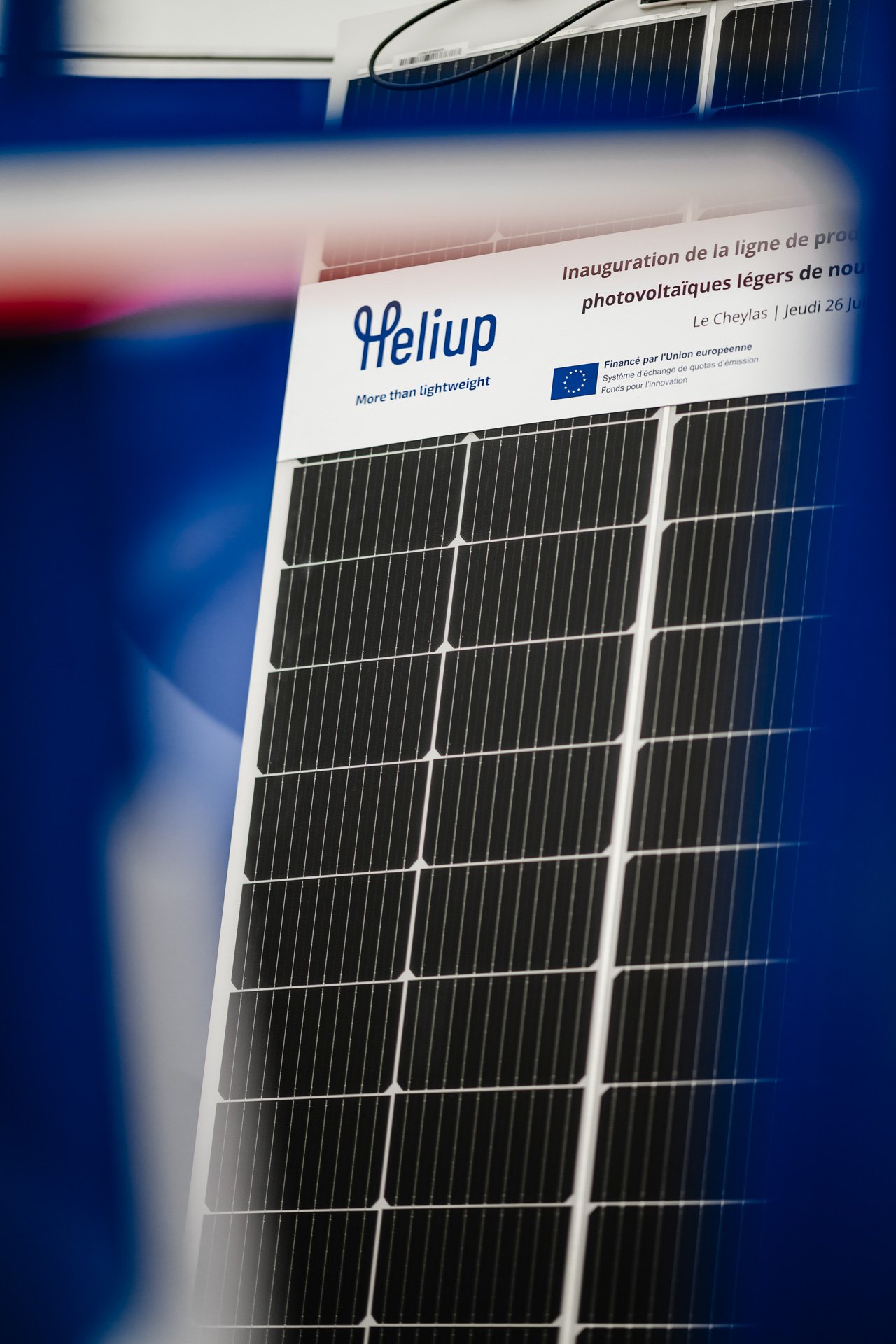 Panneau photovoltaïque Heliup exposé lors de l’inauguration de la nouvelle ligne de production.