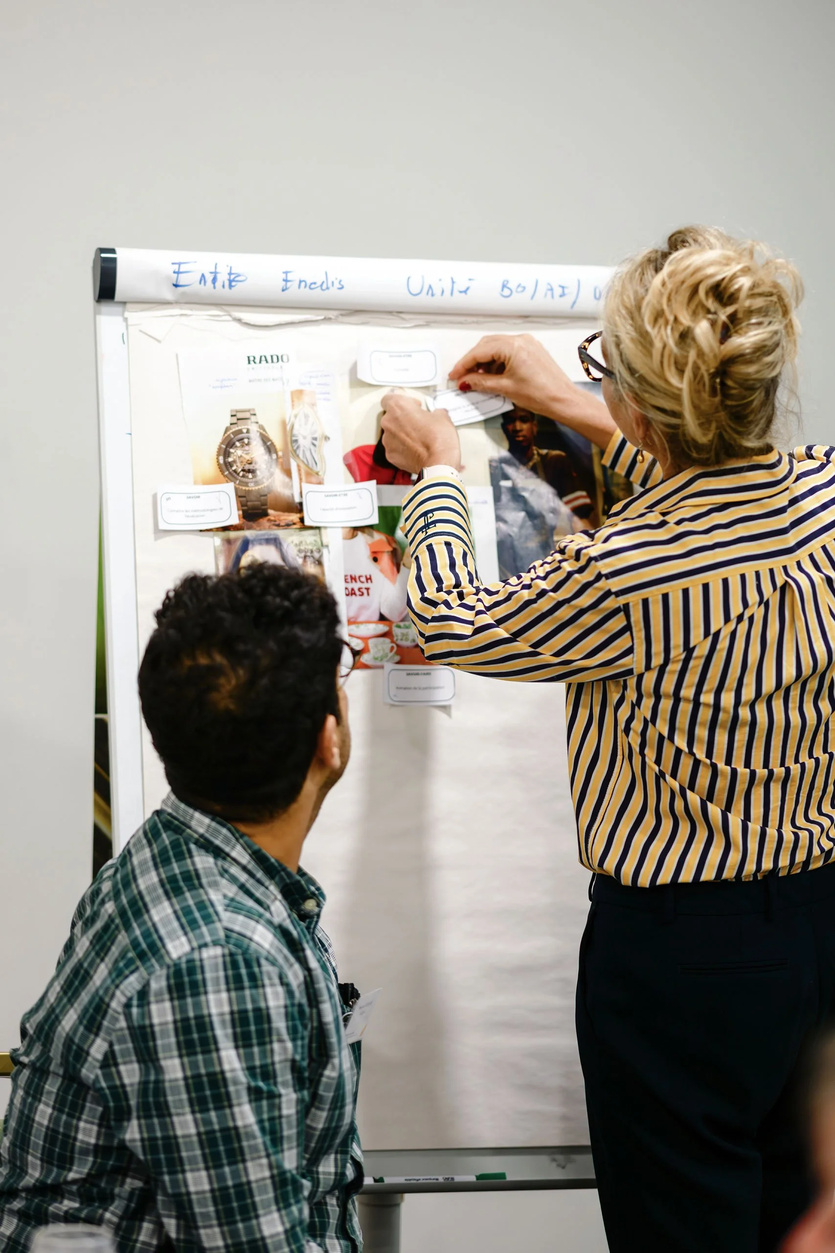 Atelier collaboratif lors d’un séminaire d'équipe