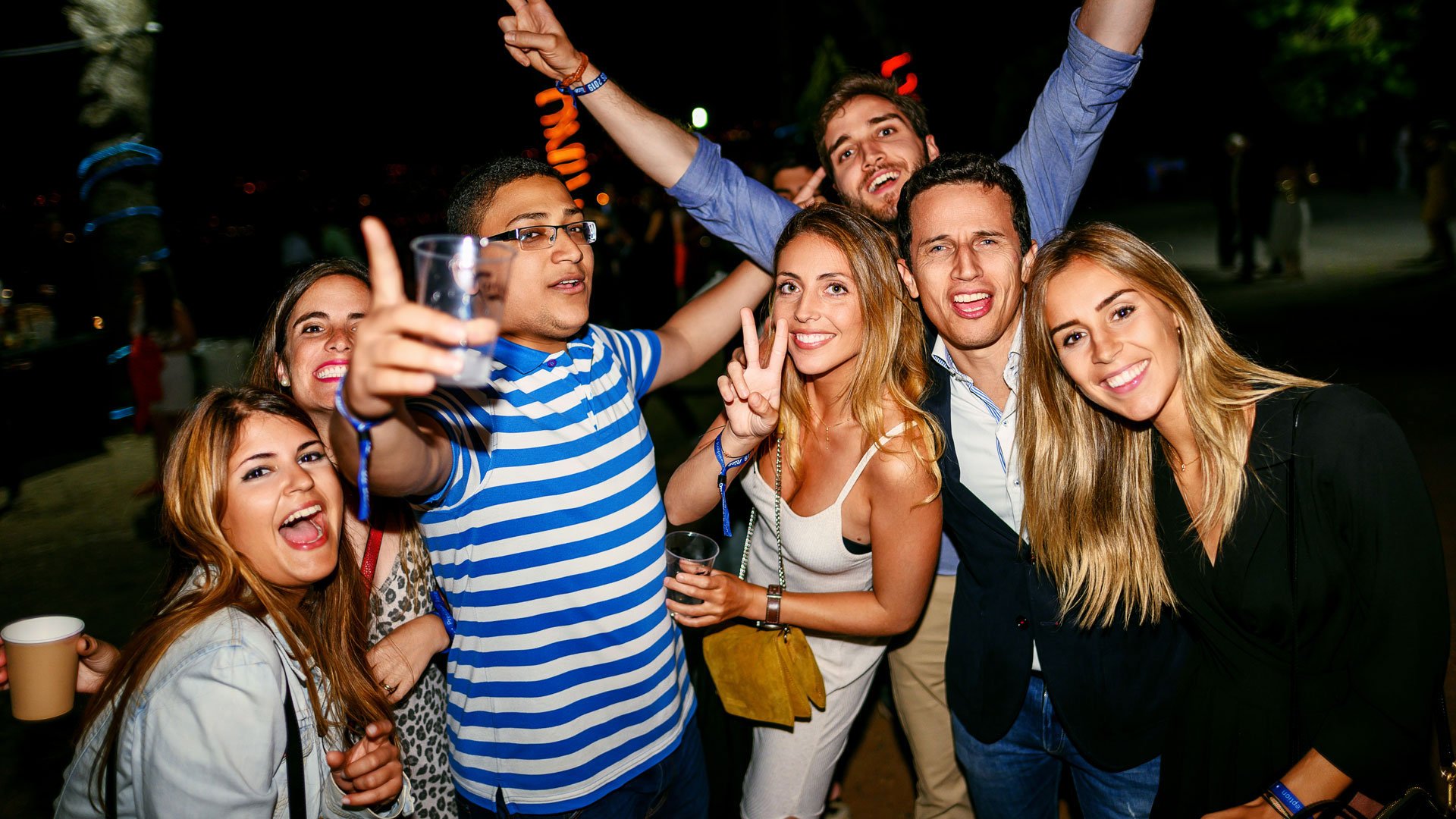 GROUPPHOTOFUNw2.jpg