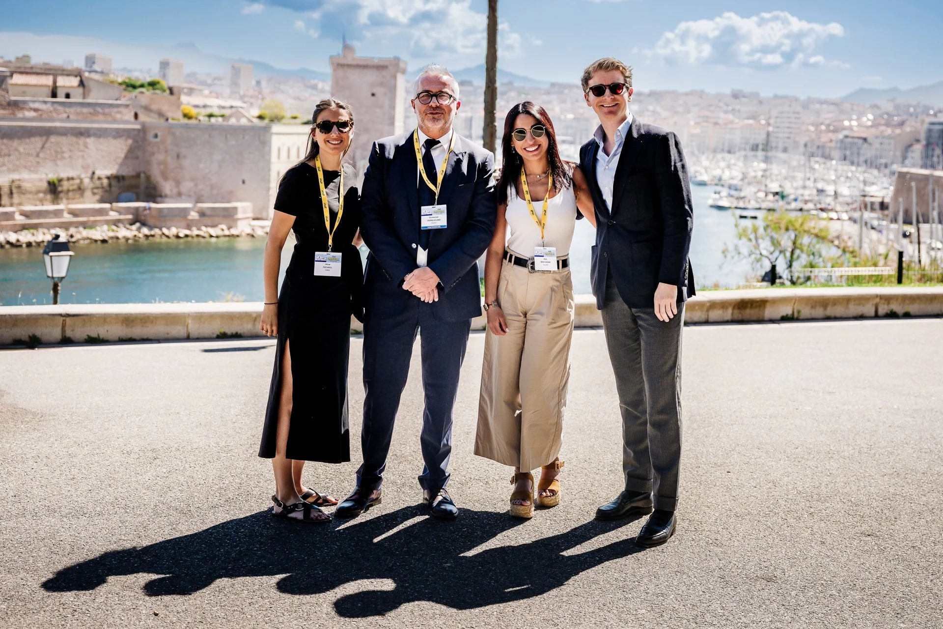 Groupe de participants lors d’un événement professionnel en extérieur photographié en reportage événementiel