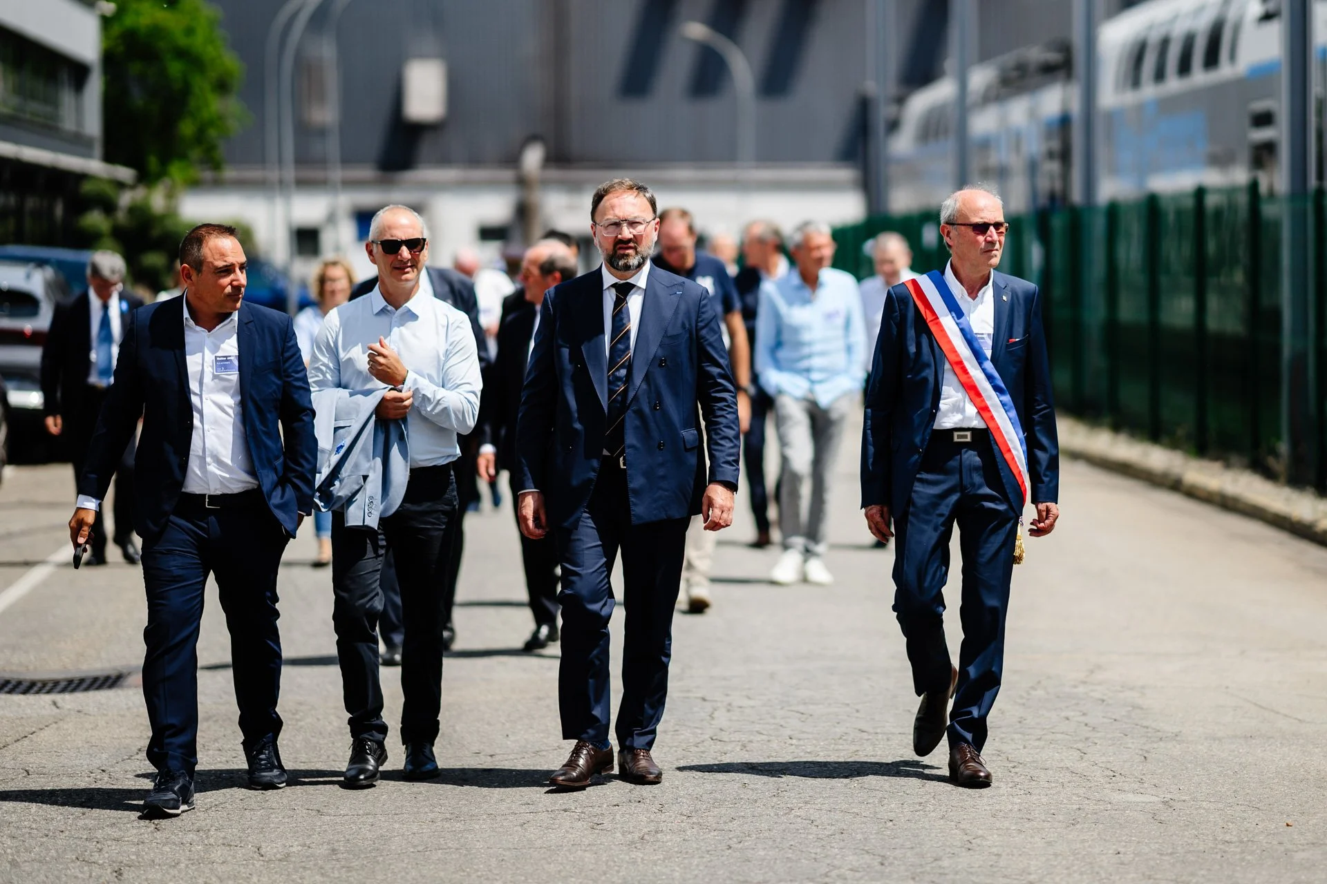 Déplacement de la délégation institutionnelle sur le site industriel Heliup lors de l’inauguration officielle