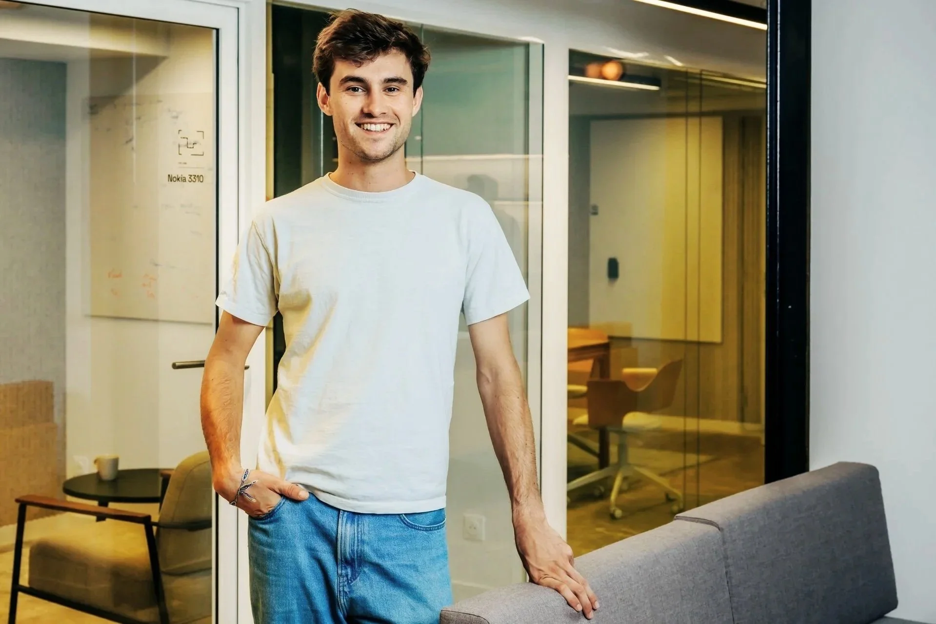 Shooting portrait individuel en entreprise d'un collaborateur