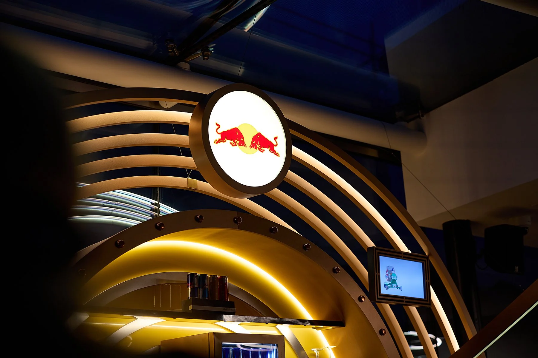red-bull-x-brandwave-london-event-photography-covent-garden-networking.jpg