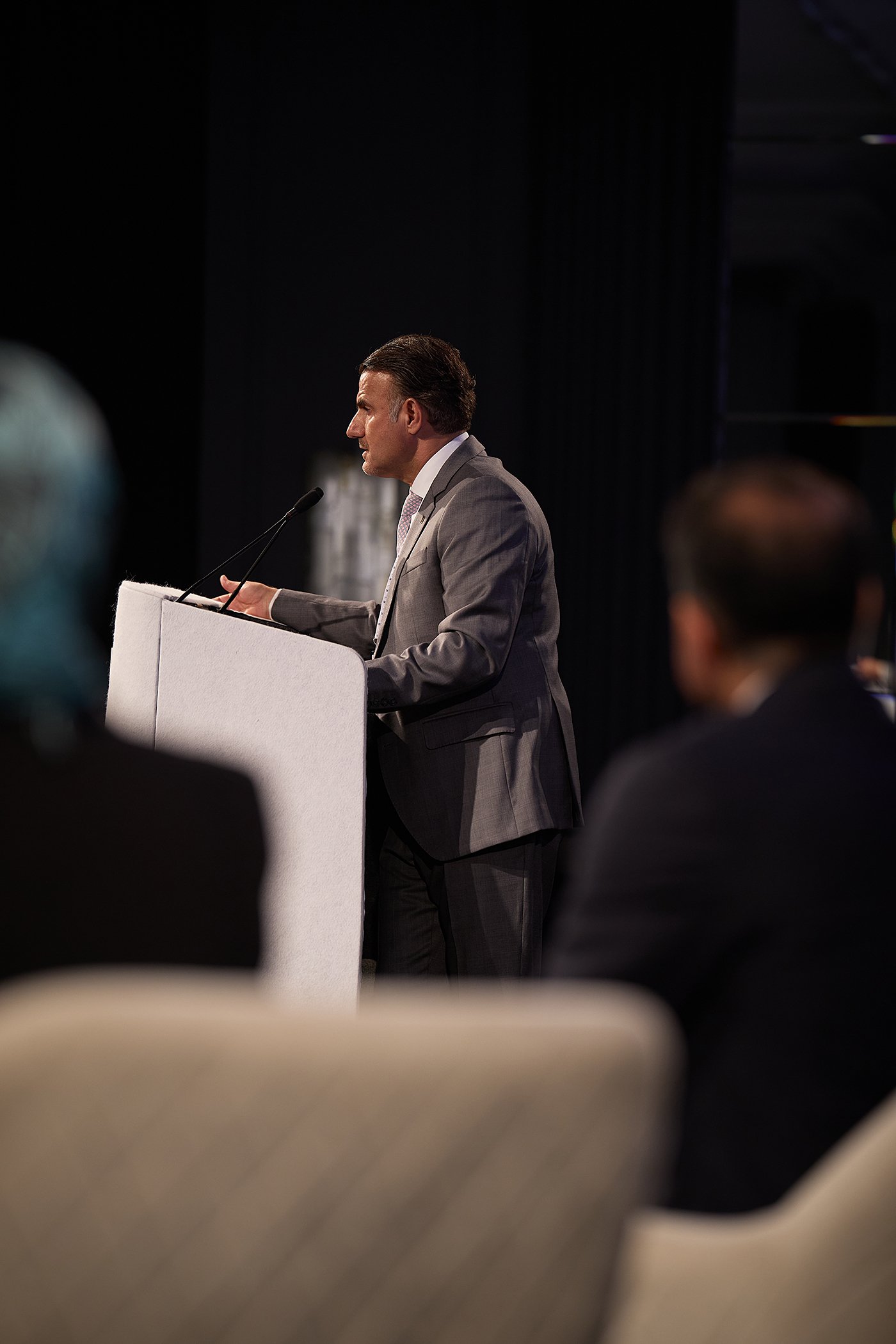 dr-salah-alhammadi-arab-open-university-keynote-al-baraka-london-summit-photography.jpg