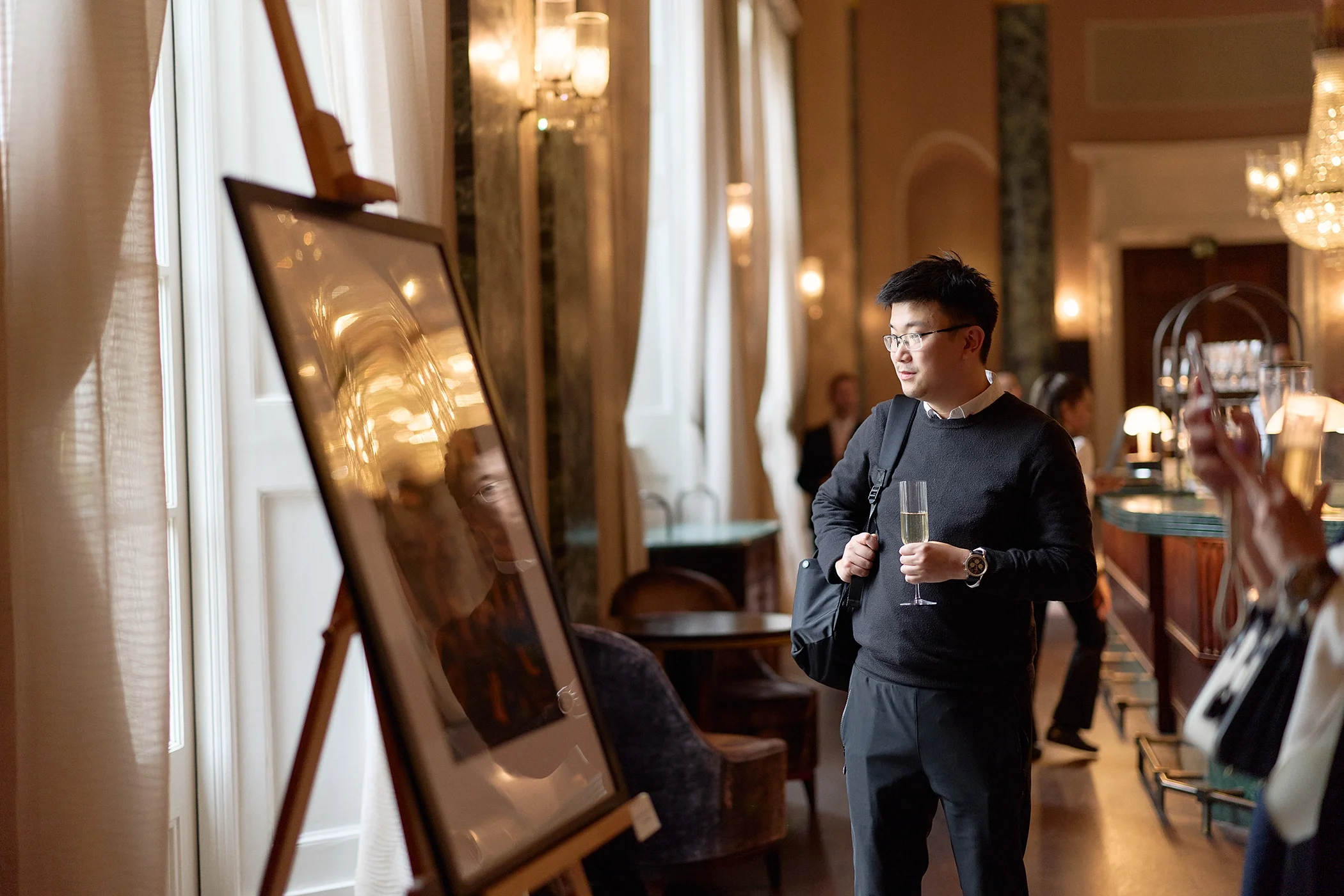 corporate-event-photographer-london-exhibition.webp