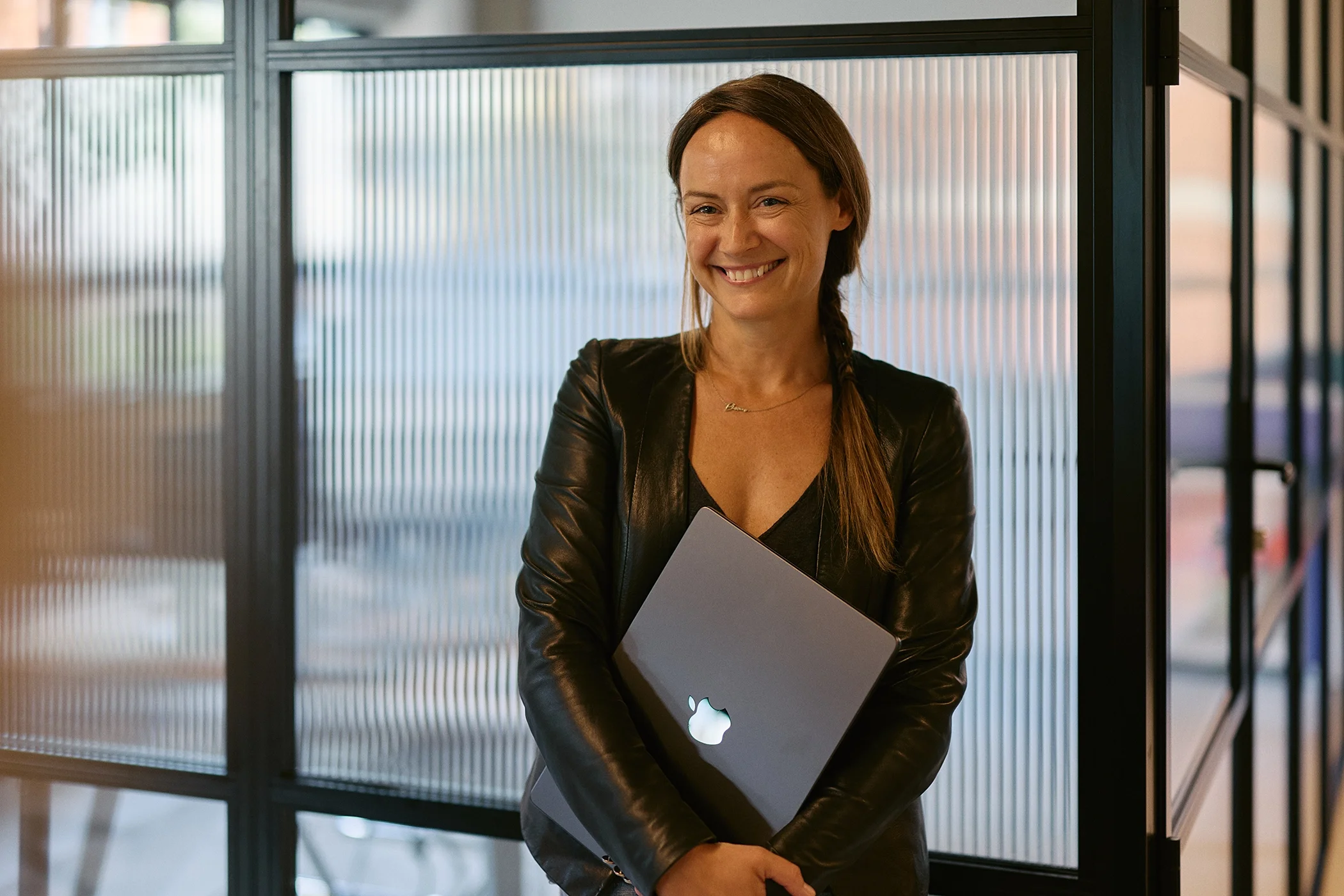 andabove-leadership-portrait-london.webp