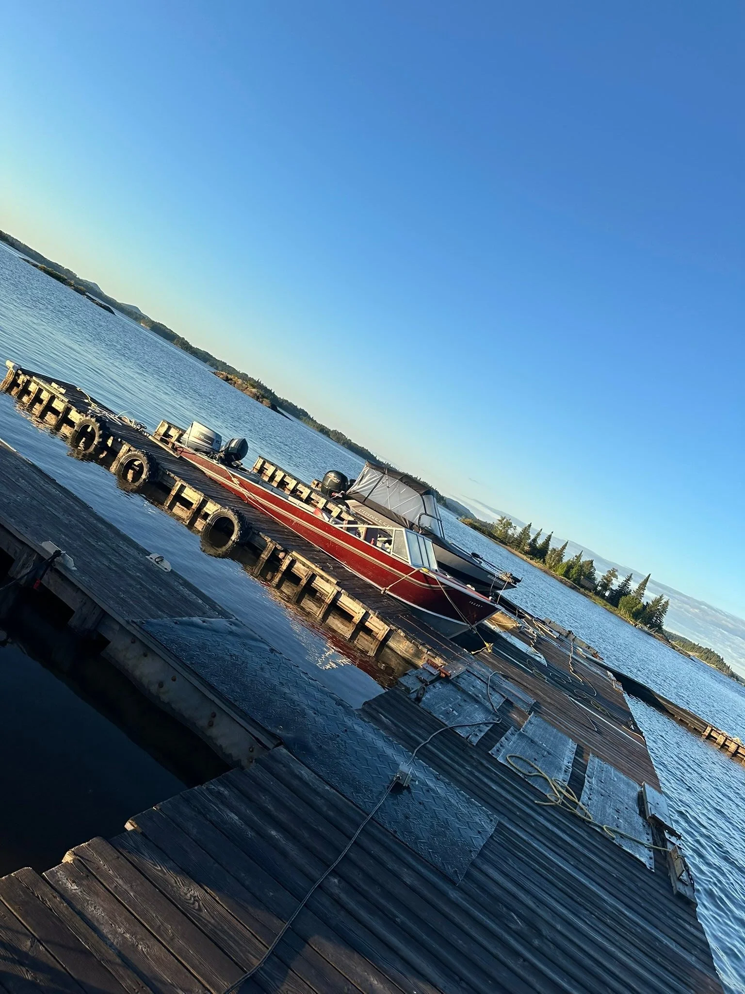 Merci Pierre Nath Dubois 🎣  une belle journ&eacute;e sur le lac ☀️

&bull;
&bull;
&bull;
#outdoors #fishing #north #lake #pickerel #nature #wild #quebec