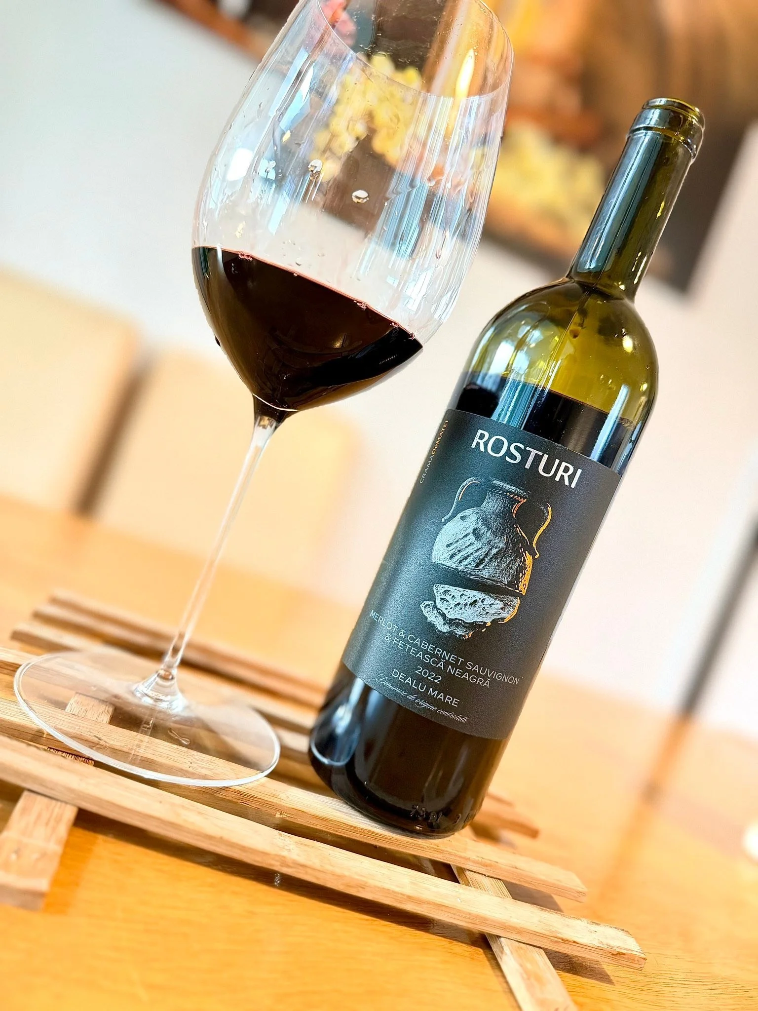 Crama DeMatei - Rosturi 2022 🇷🇴 - Cabernet Sauvignon + Merlot + Fetească Neagră - a blend often seen in the Dealu Mare region, it shows very well the hot climate conditions of the region with ripe almost jammy fruit aromas black cherry, plum marmal