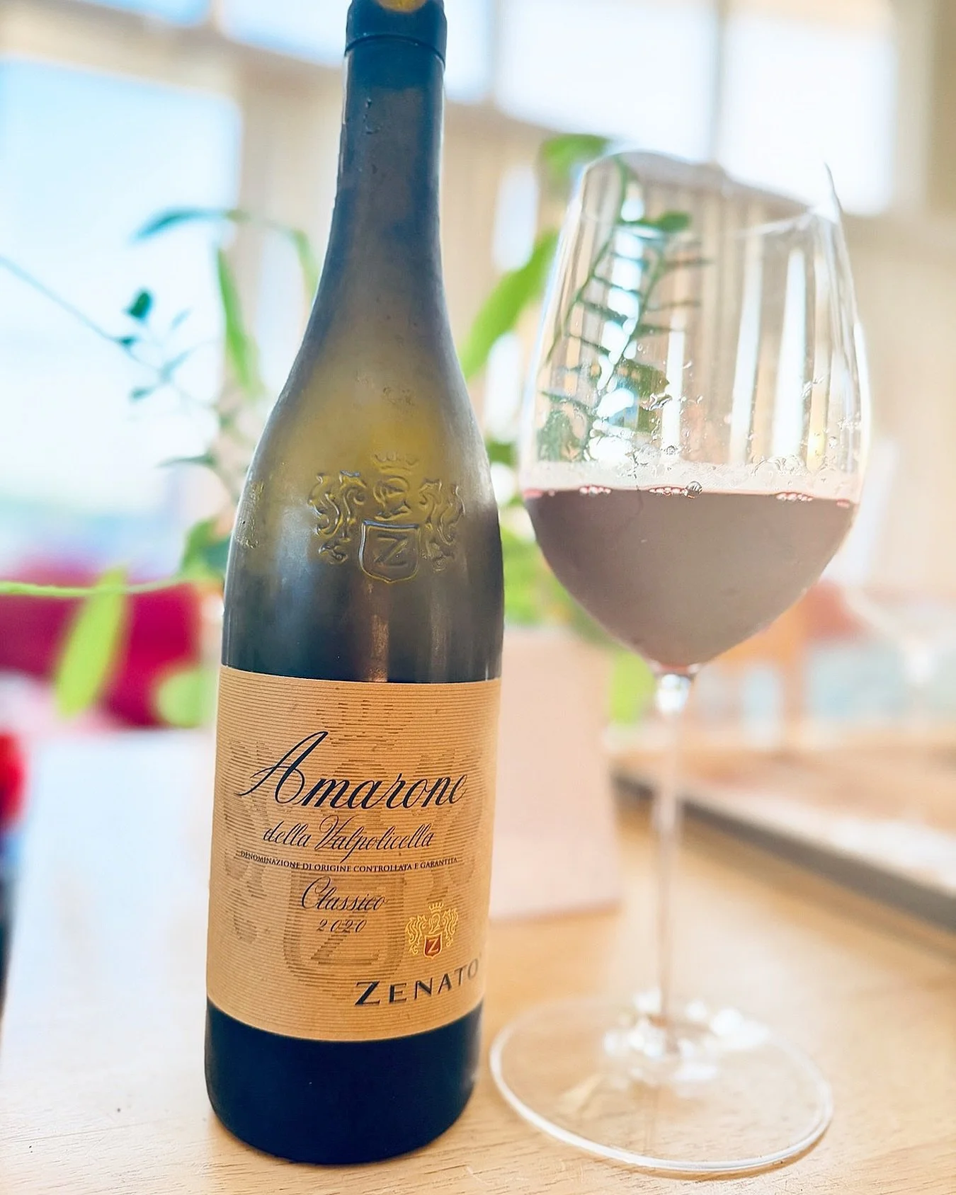 Zenato Amarone della Valpolicella Classico 2020 🇮🇹

Amarone isn&rsquo;t a wine that tries to be discreet &mdash; and that&rsquo;s exactly the point.

Rich, concentrated and complex, with very ripe dark fruit, balsamic notes and the warmth you expec