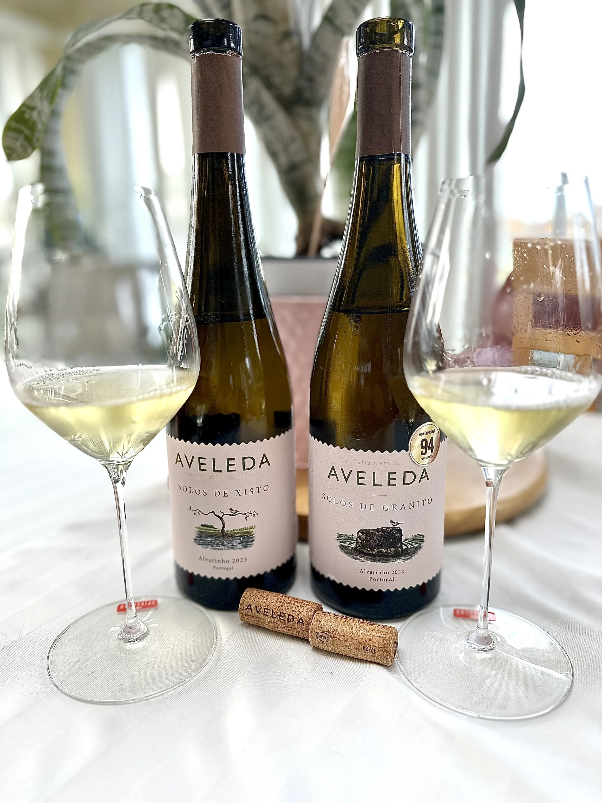 Aveleda Solos de Xisto - Aveleda Solos de Granito -White Wine Glass