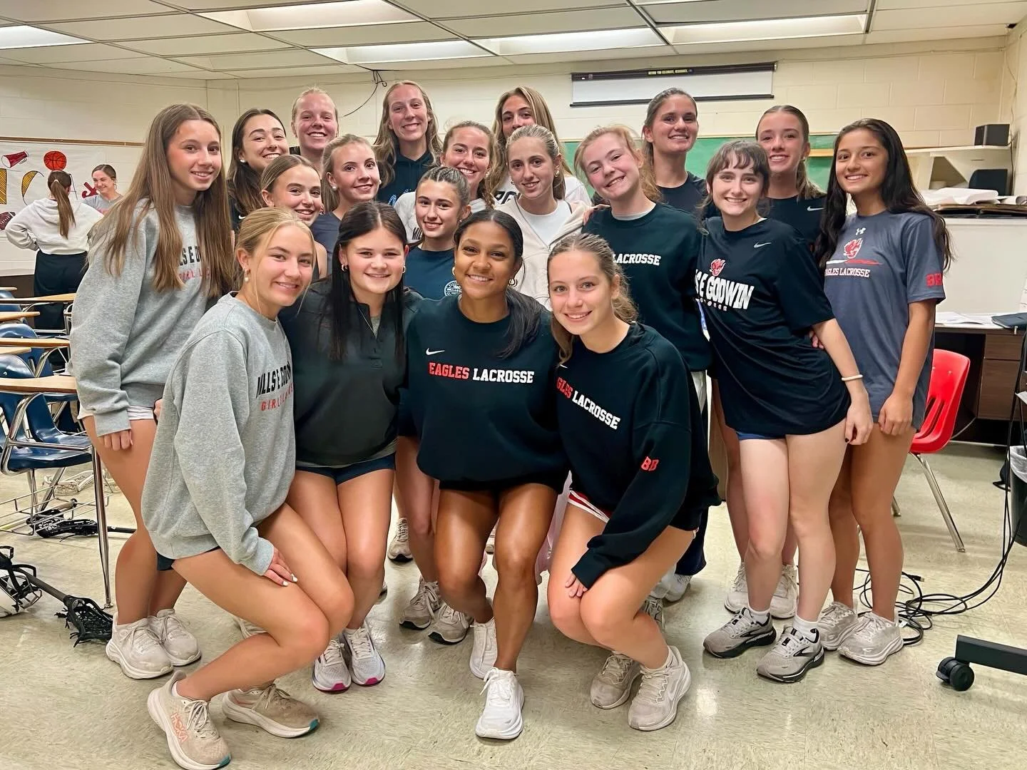 Shannon had a great visit with @godwingirlslacross team to prepare them for the pressures of post-season play! 🥍

#endūrementality #godwingirlslacrosse #teammentalfitness #athletementalhealth #wlax