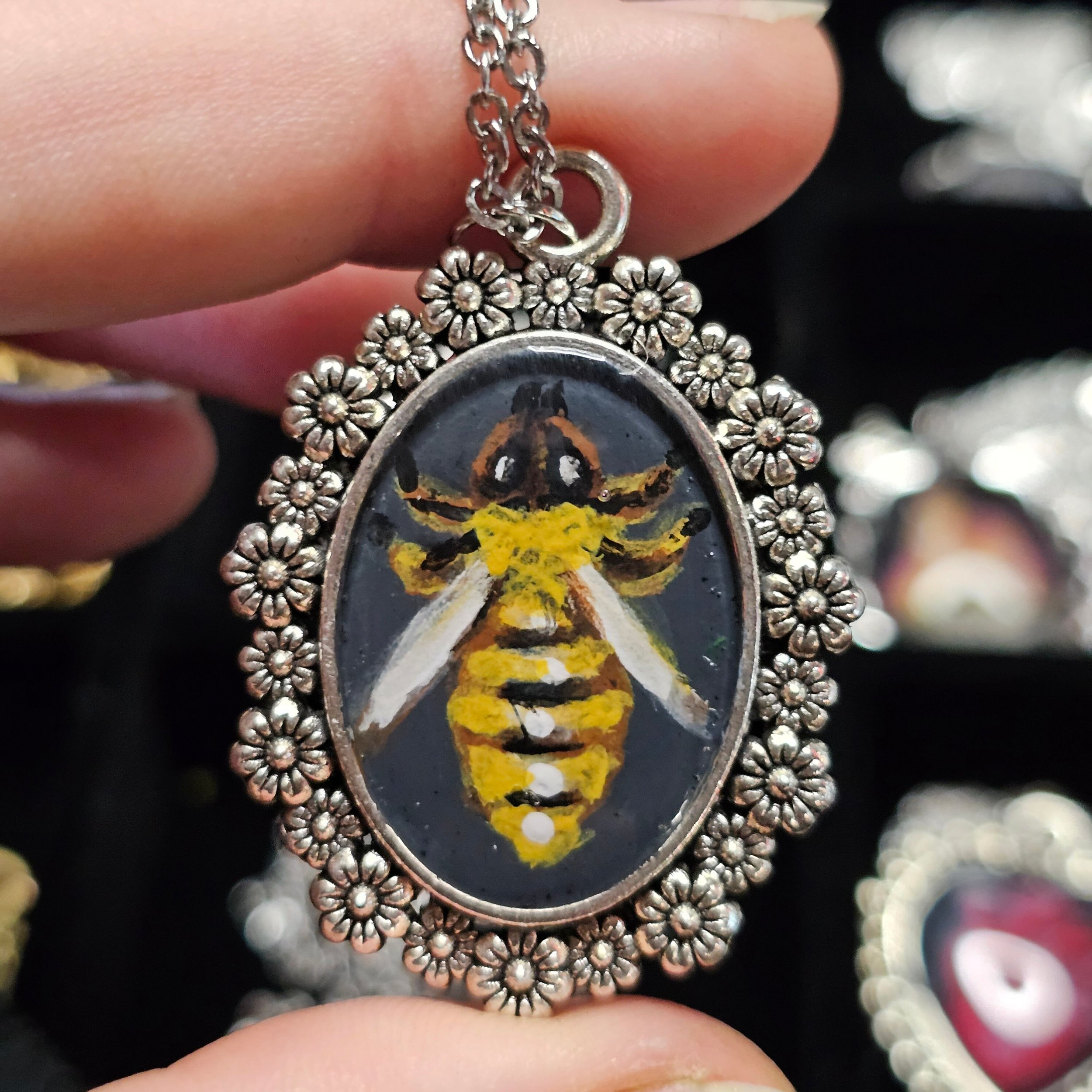 https://i.etsystatic.com/37643199/r/il/41bca3/5572060015/il_fullxfull.5572060015_iqx5.jpg