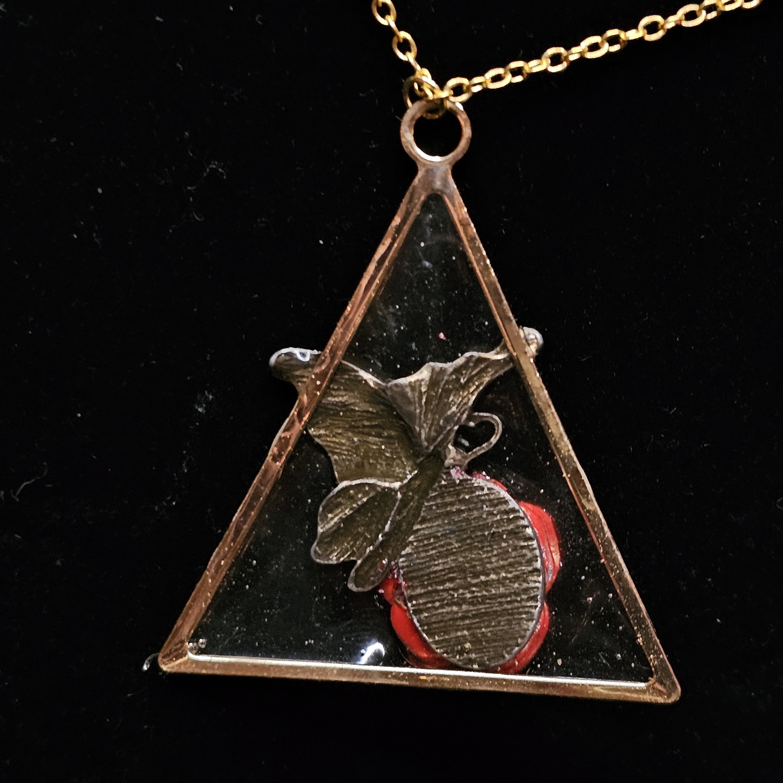 https://i.etsystatic.com/37643199/r/il/ef7f0b/5663796259/il_fullxfull.5663796259_ro6t.jpg