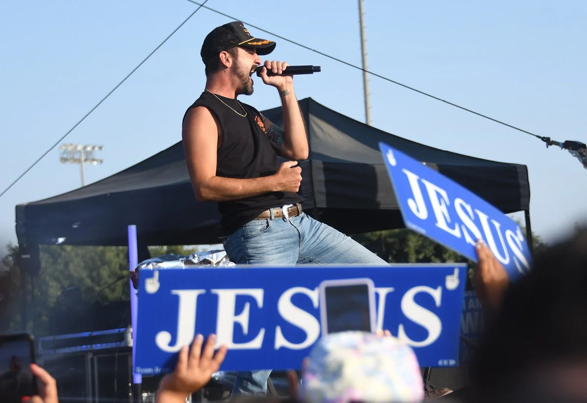   Christian Country singer Rhett Walker  