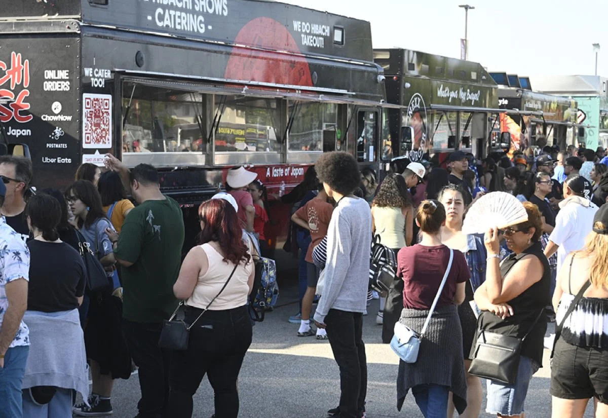   Food truck alley  
