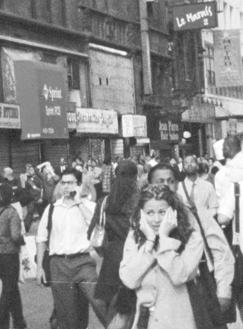 F01NY04bw.jpg