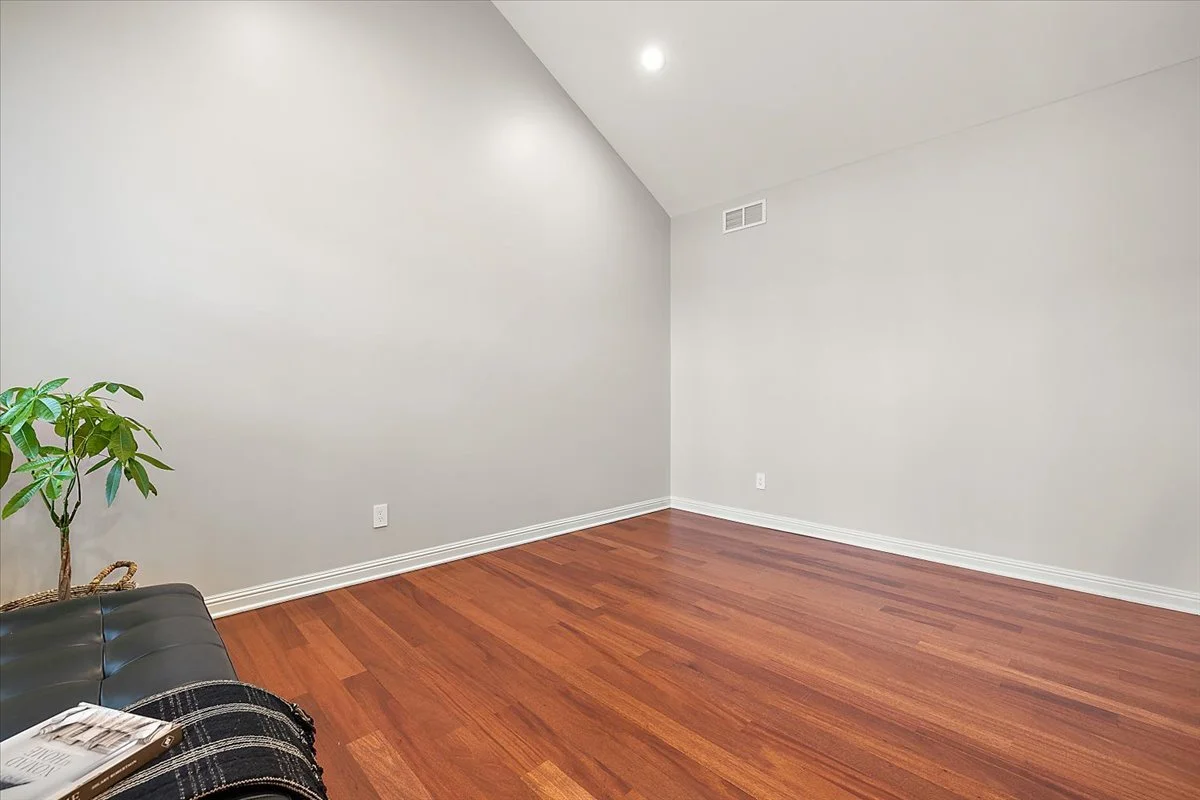 Private Office | Vaulted Ceiling & Recessed Lighting