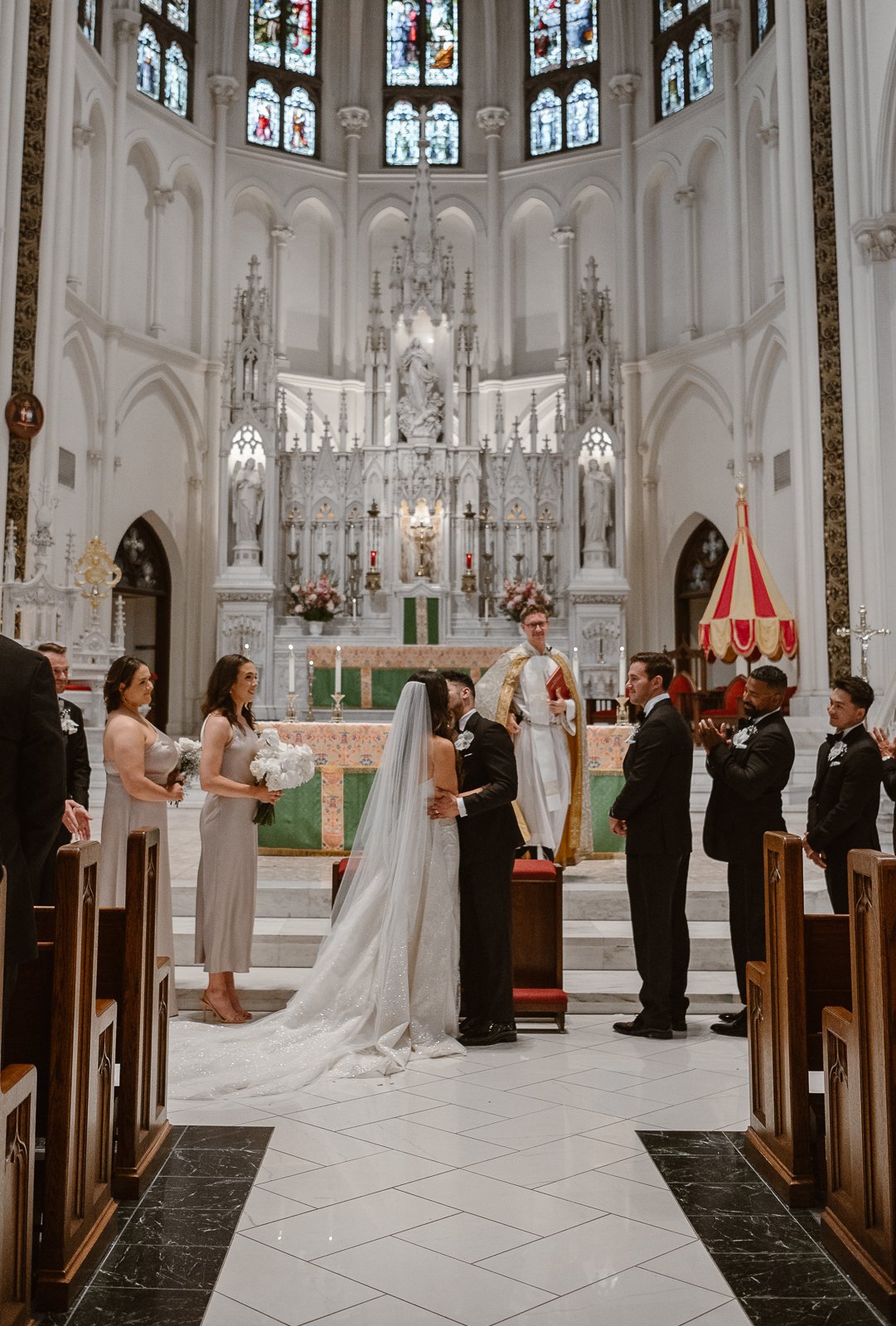 Mariana.Ziegler.Photography_Modern.Chic.Denver.Wedding.Rally.Hotel.EM-64.jpg