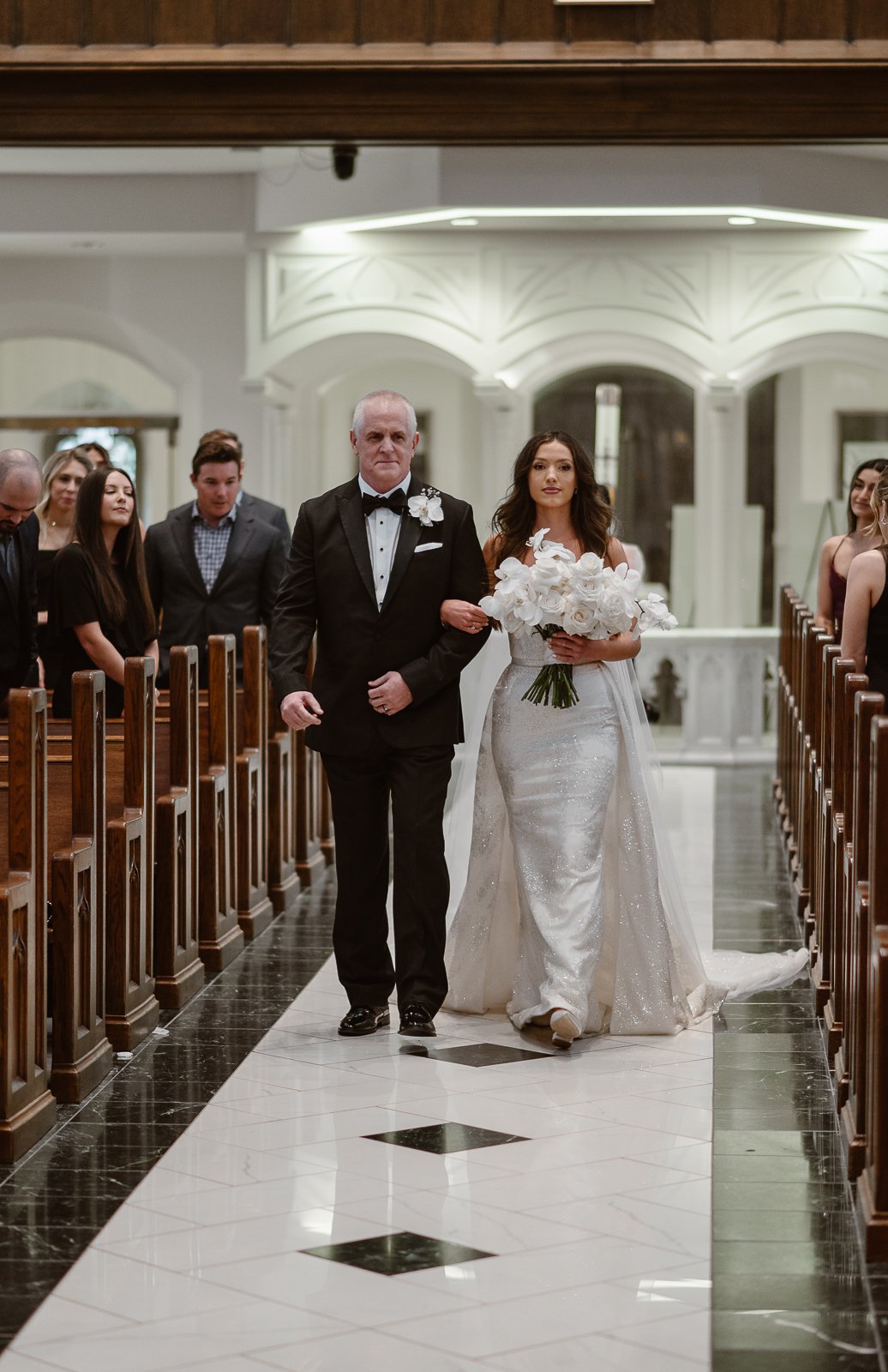 Mariana.Ziegler.Photography_Modern.Chic.Denver.Wedding.Rally.Hotel.EM-4.jpg