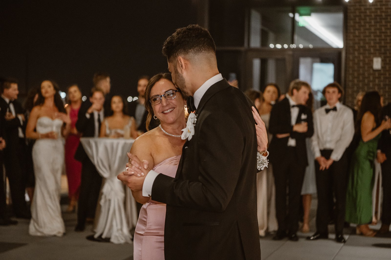 Mariana.Ziegler.Photography_Modern.Chic.Denver.Wedding.Rally.Hotel.EM-84.jpg