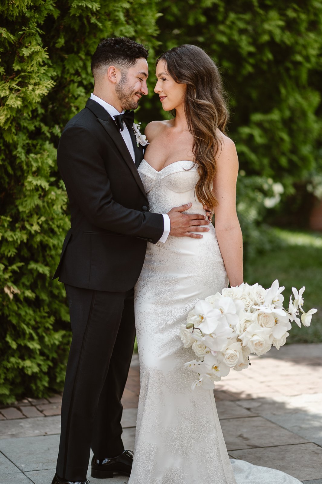 Mariana.Ziegler.Photography_Modern.Chic.Denver.Wedding.Rally.Hotel.EM-1.jpg