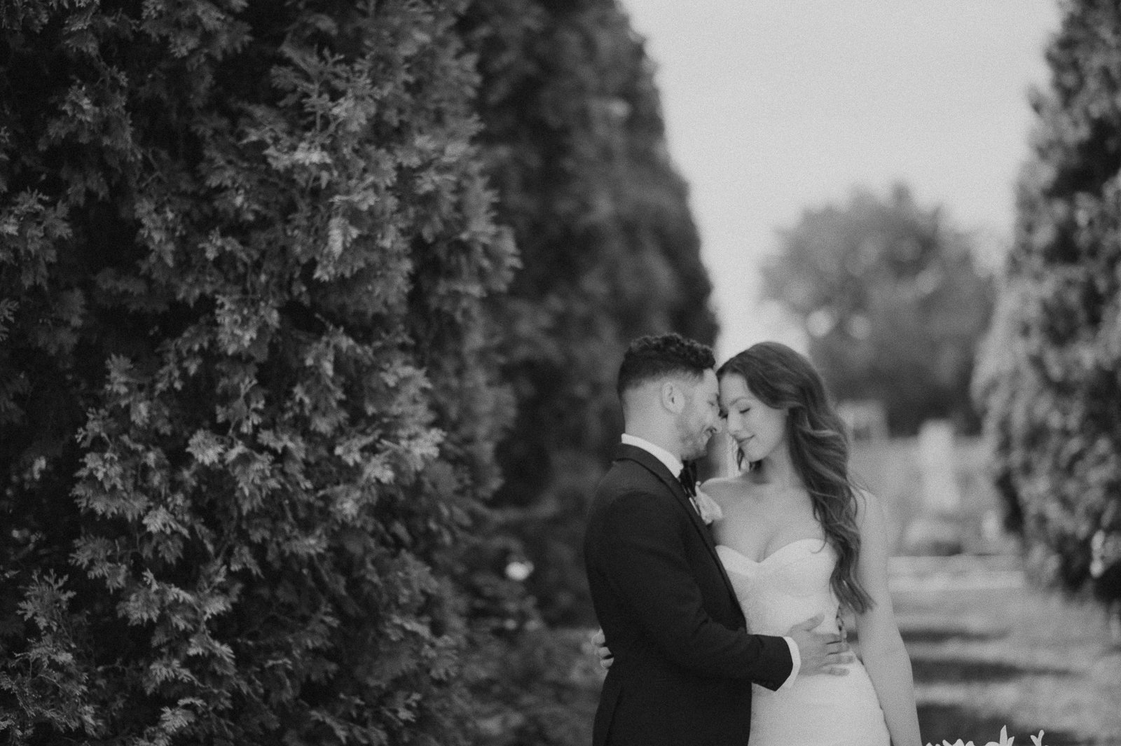Mariana.Ziegler.Photography_Modern.Chic.Denver.Wedding.Rally.Hotel.EM-28.jpg