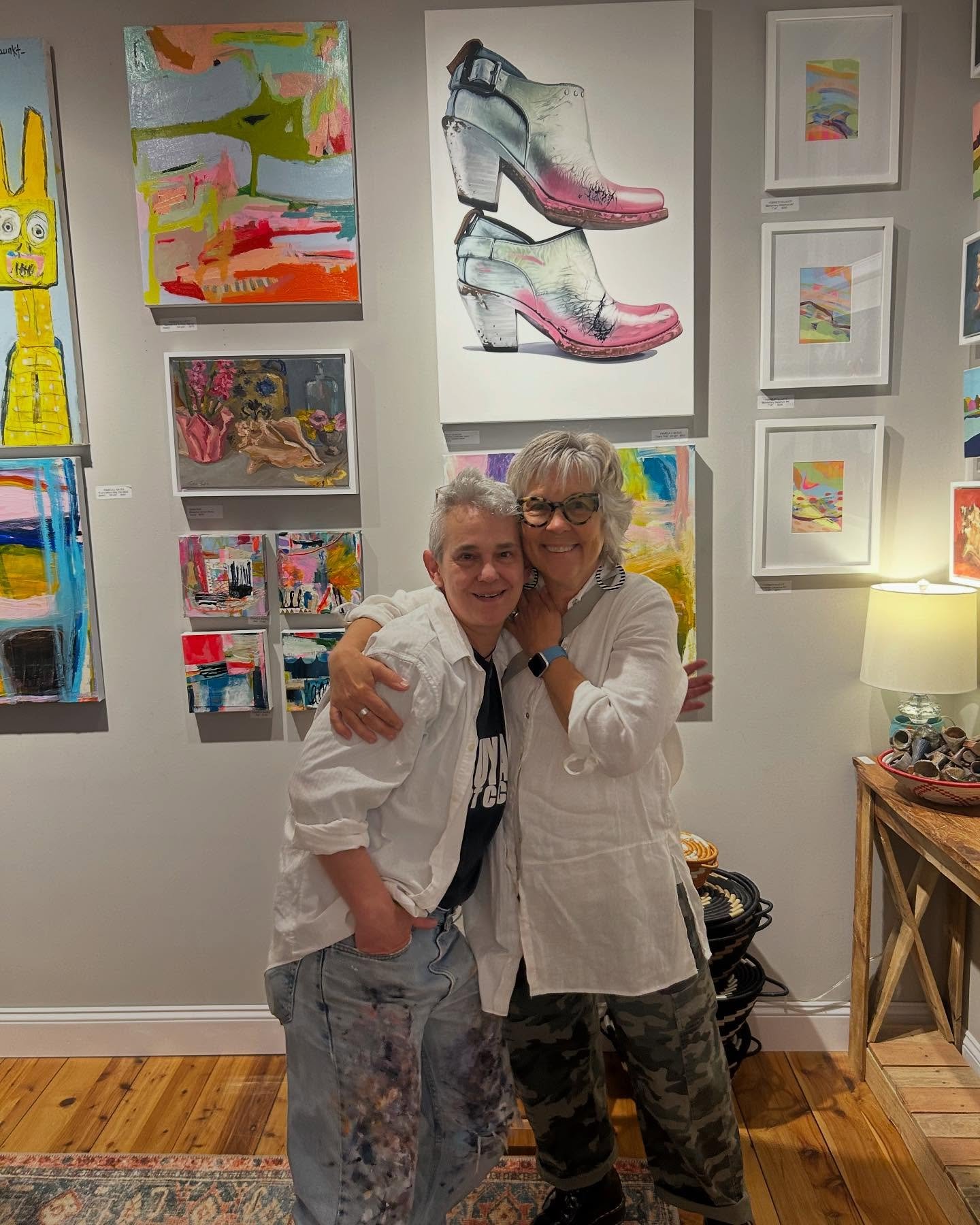 Amazing night @blue_doorgallery with @fearnoart11 !! Such talent ! Get there and see this show ! There is something for everyone.