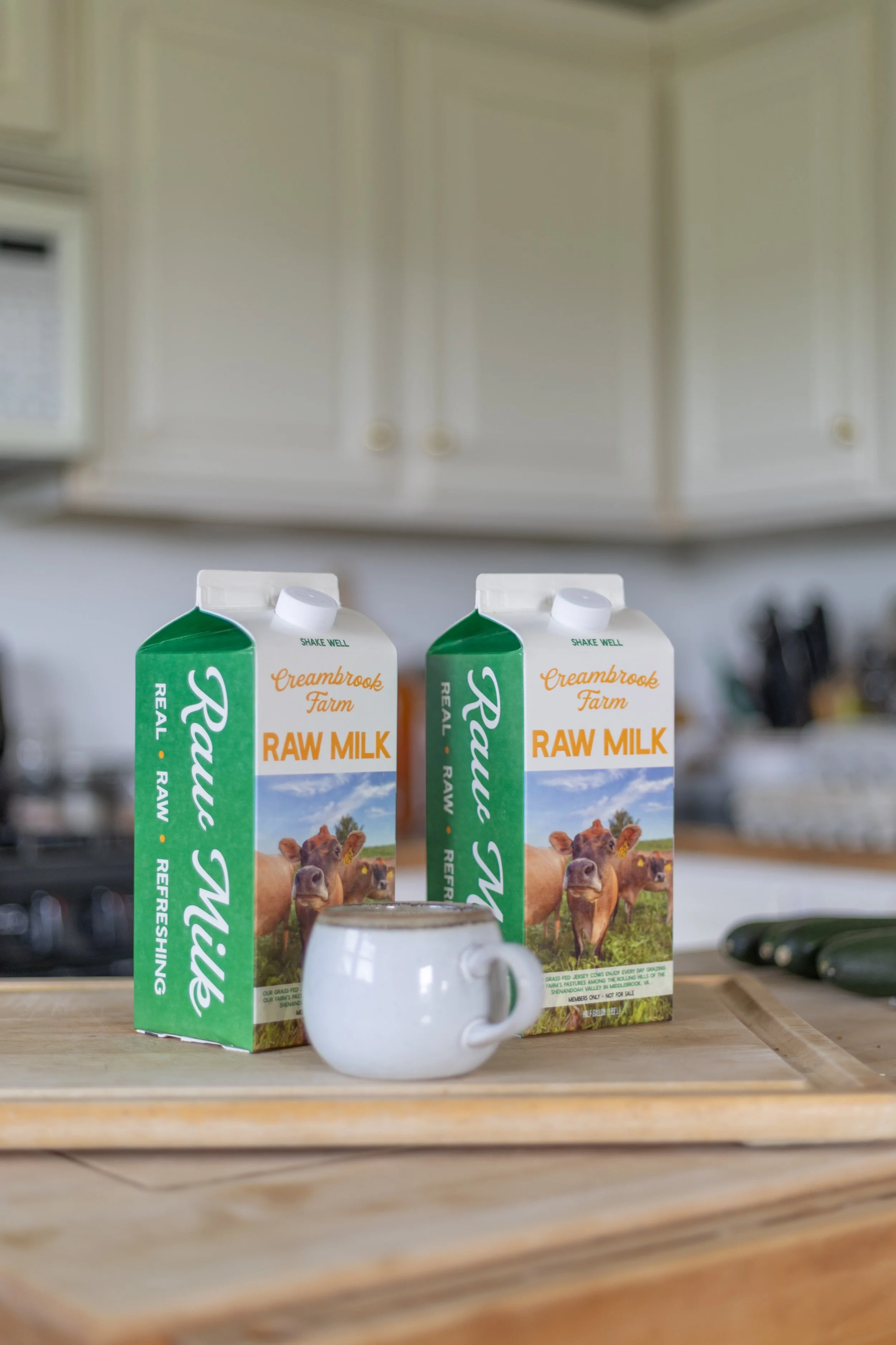 Raw Milk: 10 Reasons to Enjoy in 2026