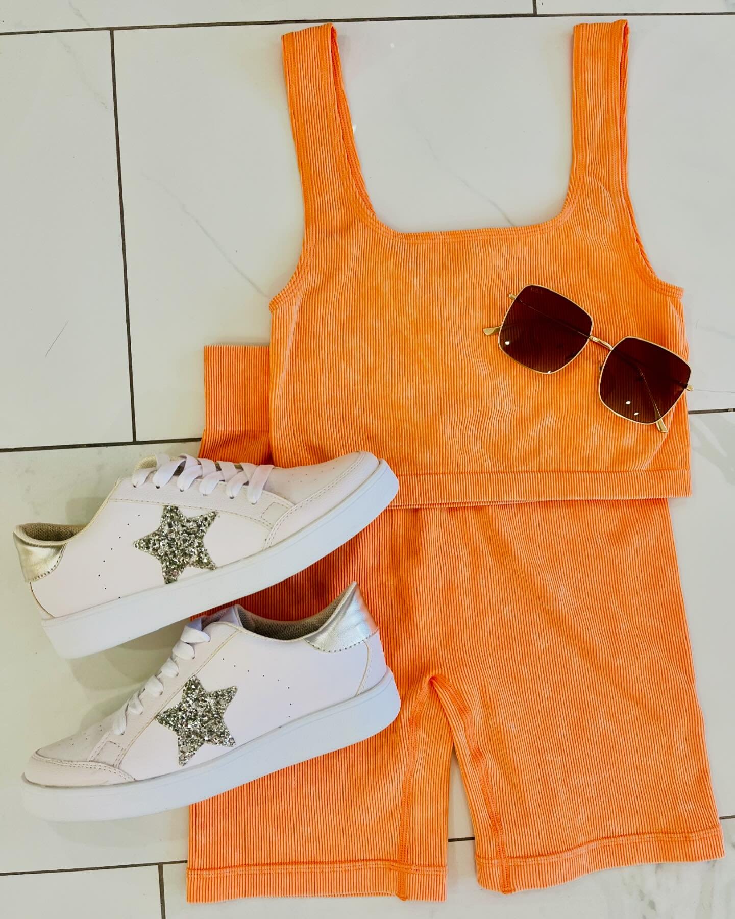 Summer is around the corner ☀️🌼💛

Wanting to get your summer body ready?? TBB has you covered with this cute workout set for ONLY $38! 💪🏼✨

🎂🪩 TBB IS TURNING ONE 🪩🎂
Join us on Saturday, June 8th 10am-3pm! 

We are going to have
&bull;Champagn