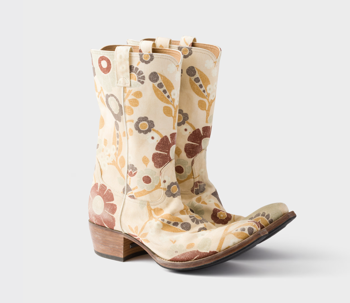 Luxury products. Boring experiences. Optimized for eCom - not for desire.