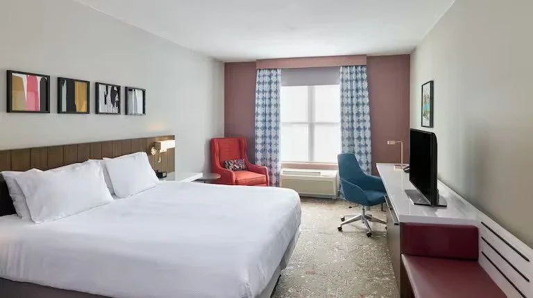 Hilton_Garden_Inn_Bloomington_2.jpeg