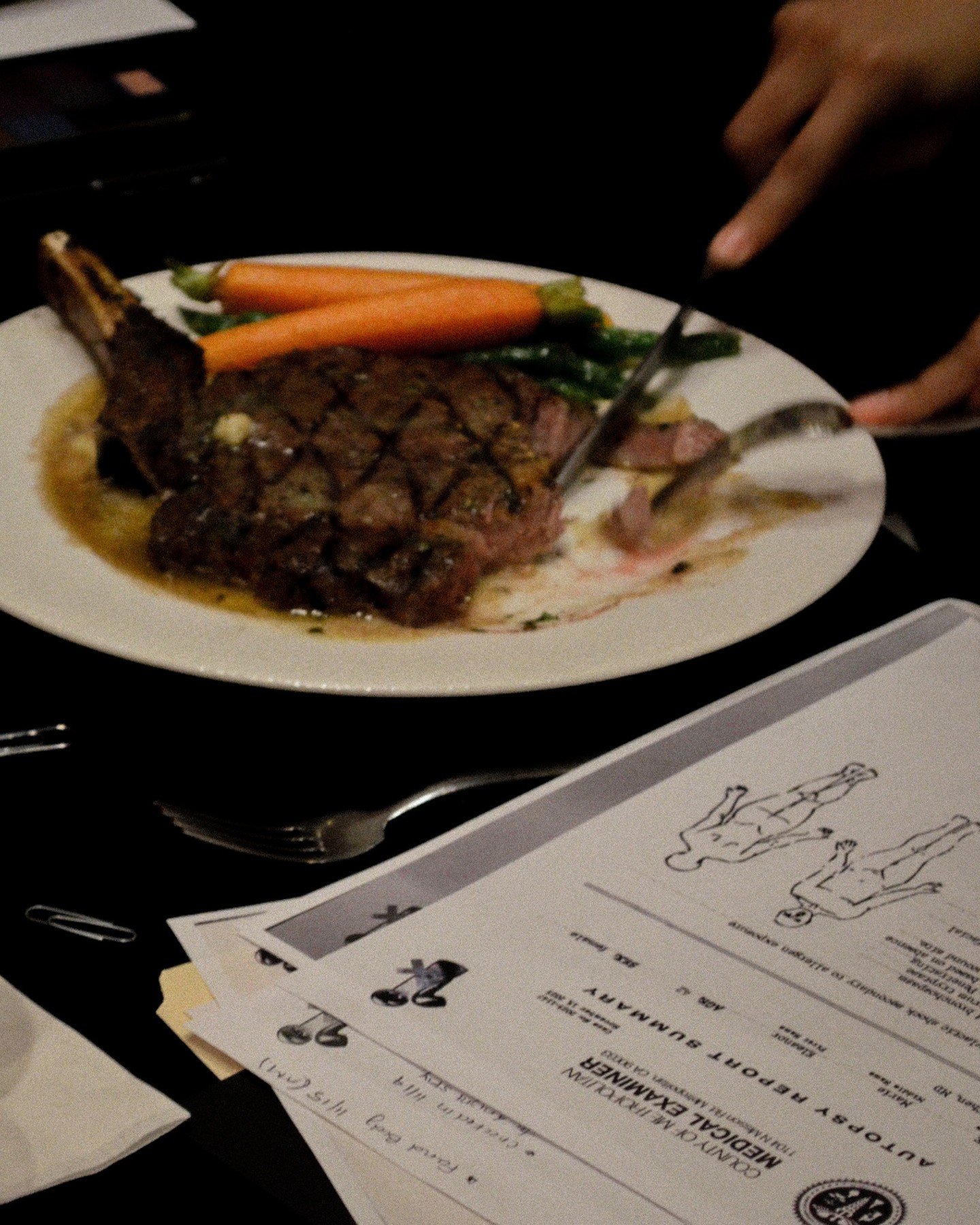 Murder mystery dinners have been a staple of the LA social scene for a reason. Dinner plus a puzzle to solve is just a better night out.⁠
⁠
Ours works like this: at each course of your meal, you get a file of clues. Once dessert hits, you and your ta