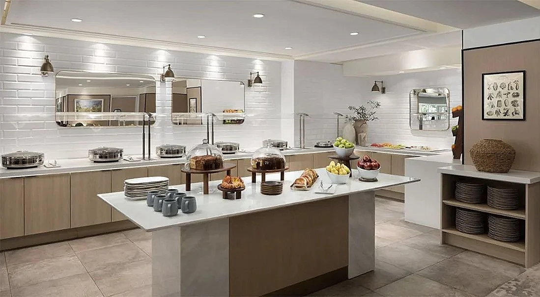 California Kitchen + Cocktails in Universal City