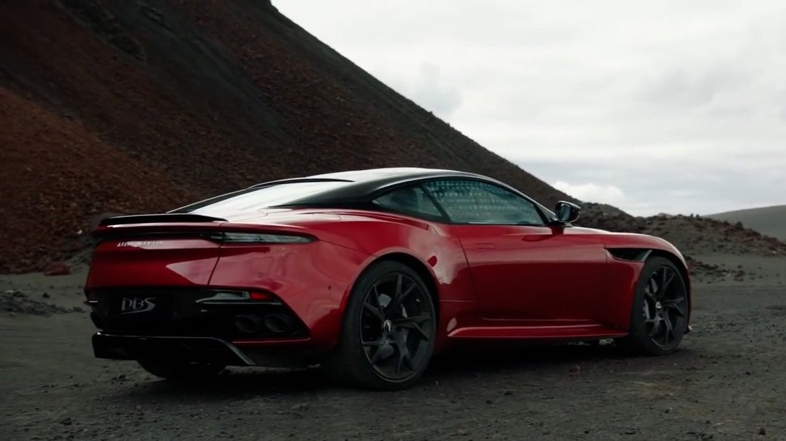 2018+Aston+Martin+DBS+Superleggera+%E2%80%93+new+British+super+GT+revealed+%5B720p%5D.mp4.00_01_39_00.Still007.jpg