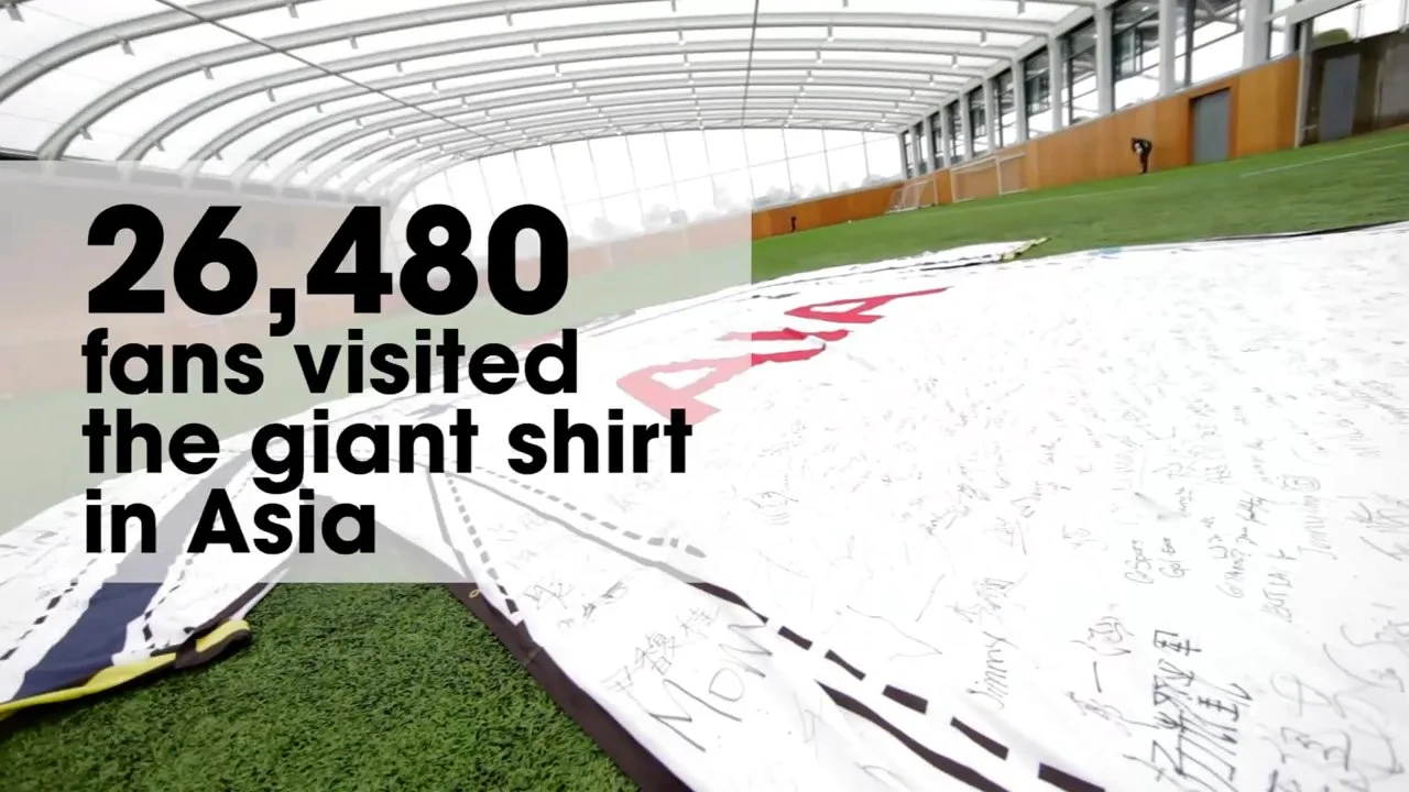 AIA Giant Shirts’ journeying across Asia [720p].mp4.00_01_39_01.Still003.jpg