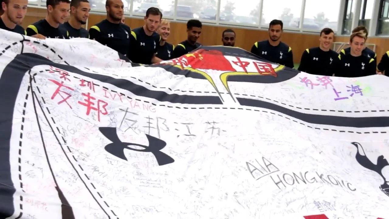 AIA Giant Shirts’ journeying across Asia [720p].mp4.00_01_25_03.Still005.jpg