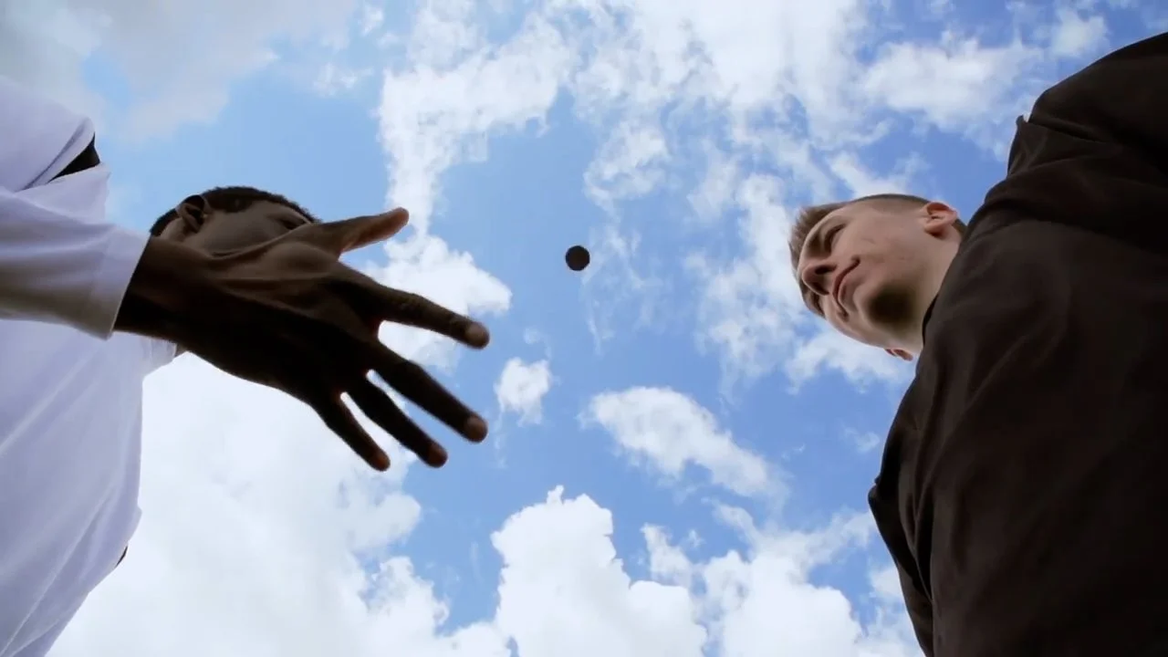 Zip-Line Shoot-Out feat. Miniminter & TBJZL _ Pepsi Max _ Genius. #LiveForNow [720p].mp4.00_01_21_24.Still004.jpg