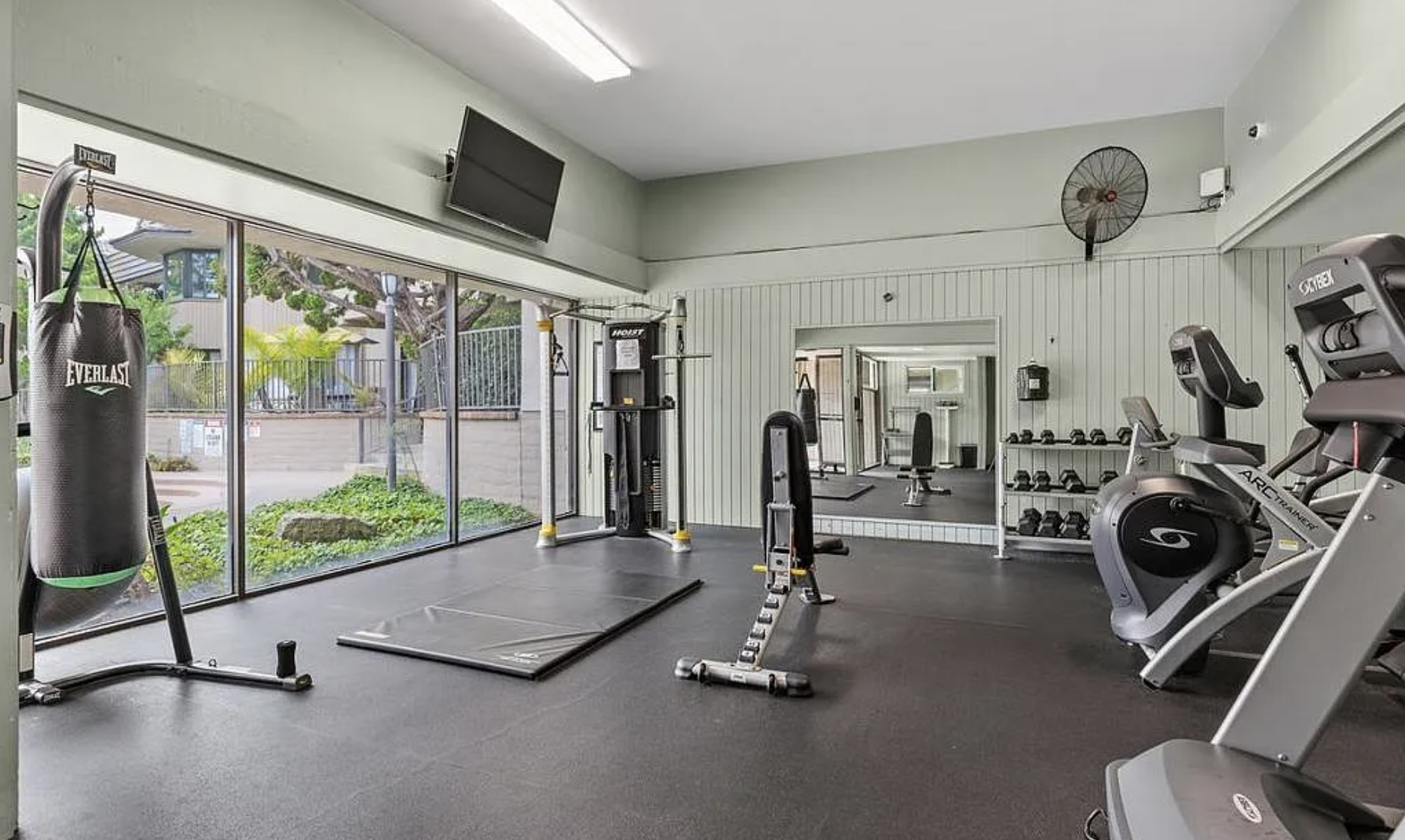 Del Mar - Exercise Room.png
