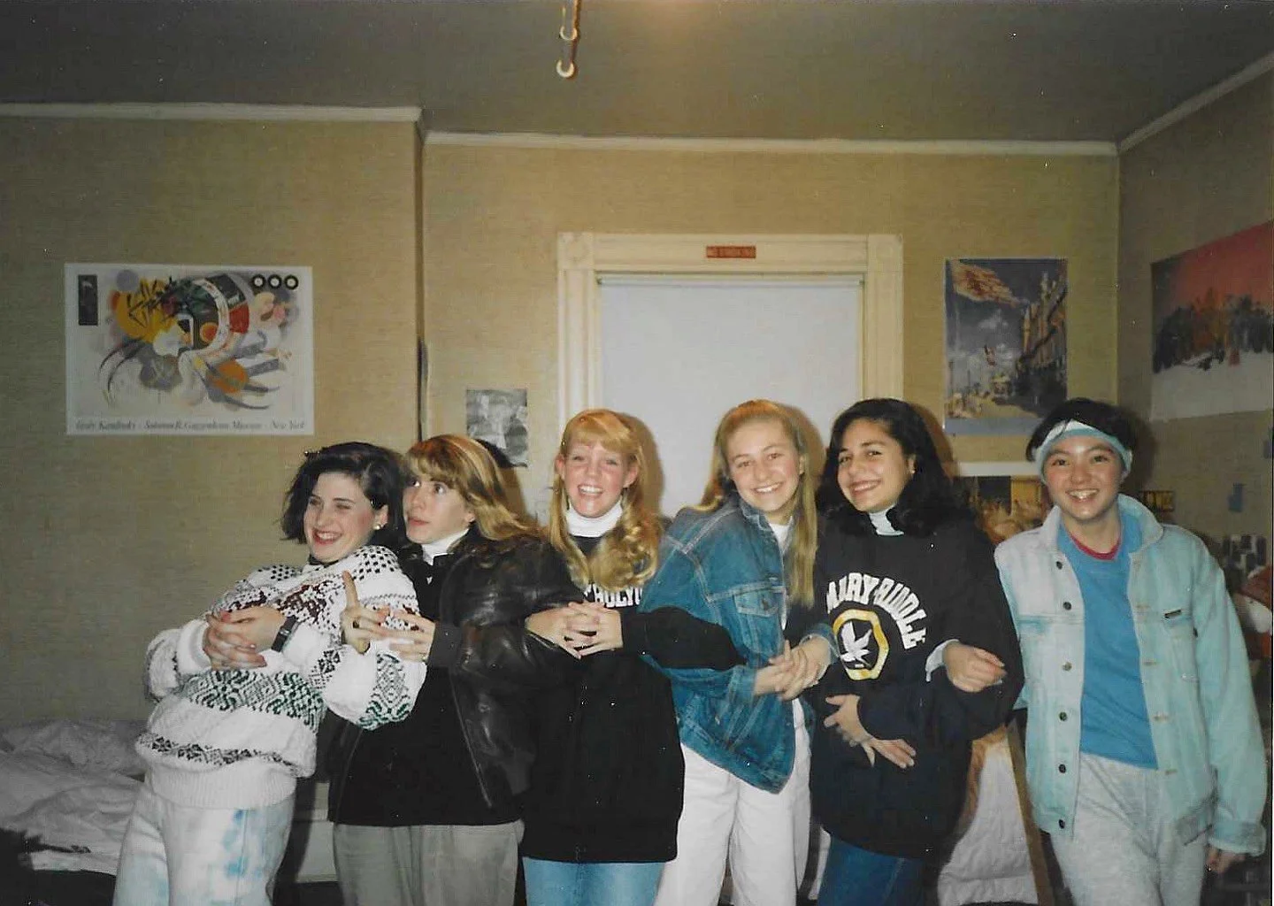 Brigham 3rd Floor Freshmen Fall 1988.jpg
