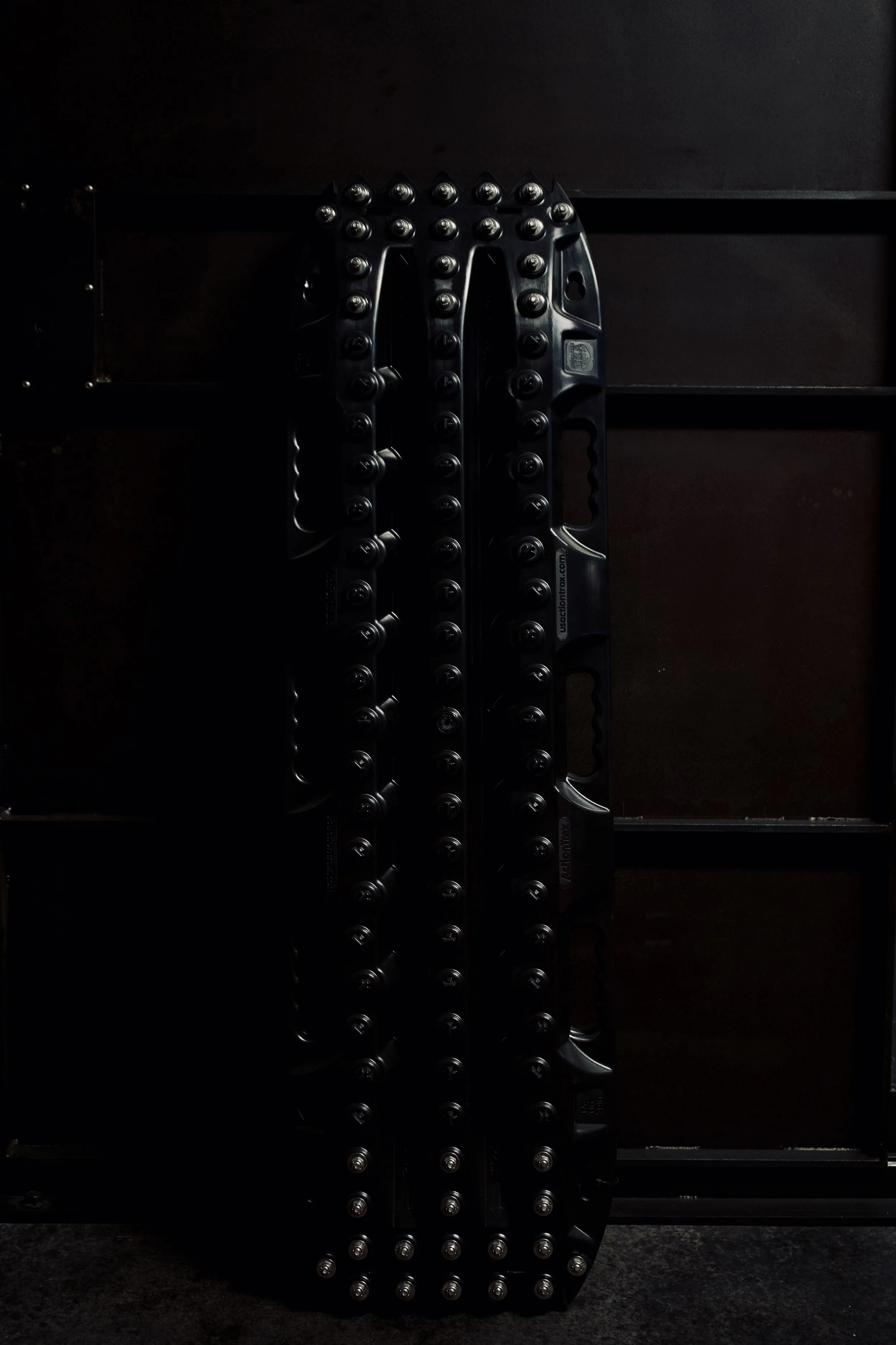 ActionTrax Metal Teeth Recovery Boards Black (Pair)