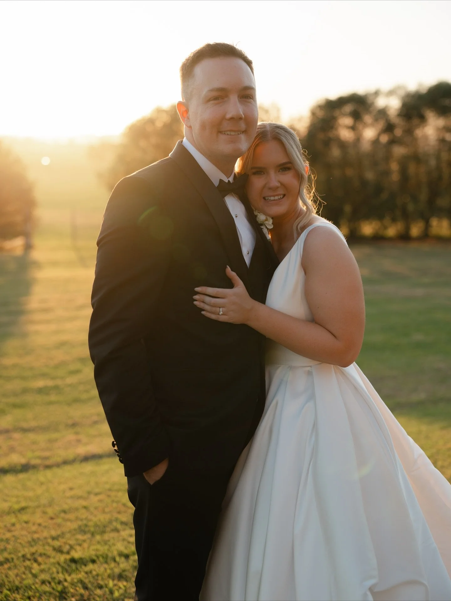 Introducing Mr and Mrs Thomas 💍🥂

@adamegan 
@wallalong_house 
@eilacelebrancy 
@fennelandco.catering 
@emma.matthews.hairstylist 
@caraghhayesmakeup 
@petalbang 
@bridesbyfrancesca 
@maneevents
