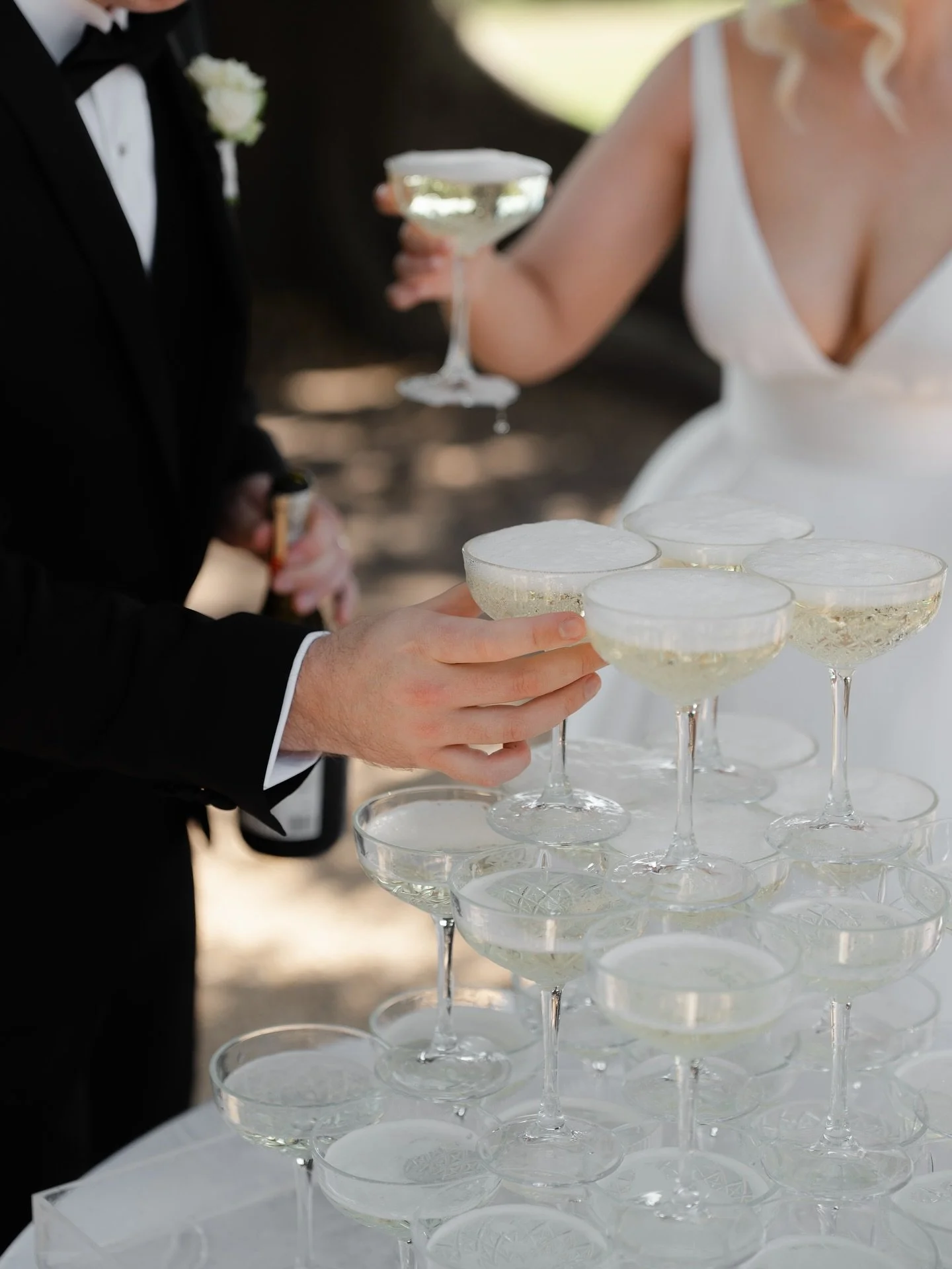 Cheers 🥂

@adamegan
@wallalong_house
@eilacelebrancy
@fennelandco.catering
@emma.matthews.hairstylist
@caraghhayesmakeup
@petalbang
@bridesbyfrancesca
@maneevents